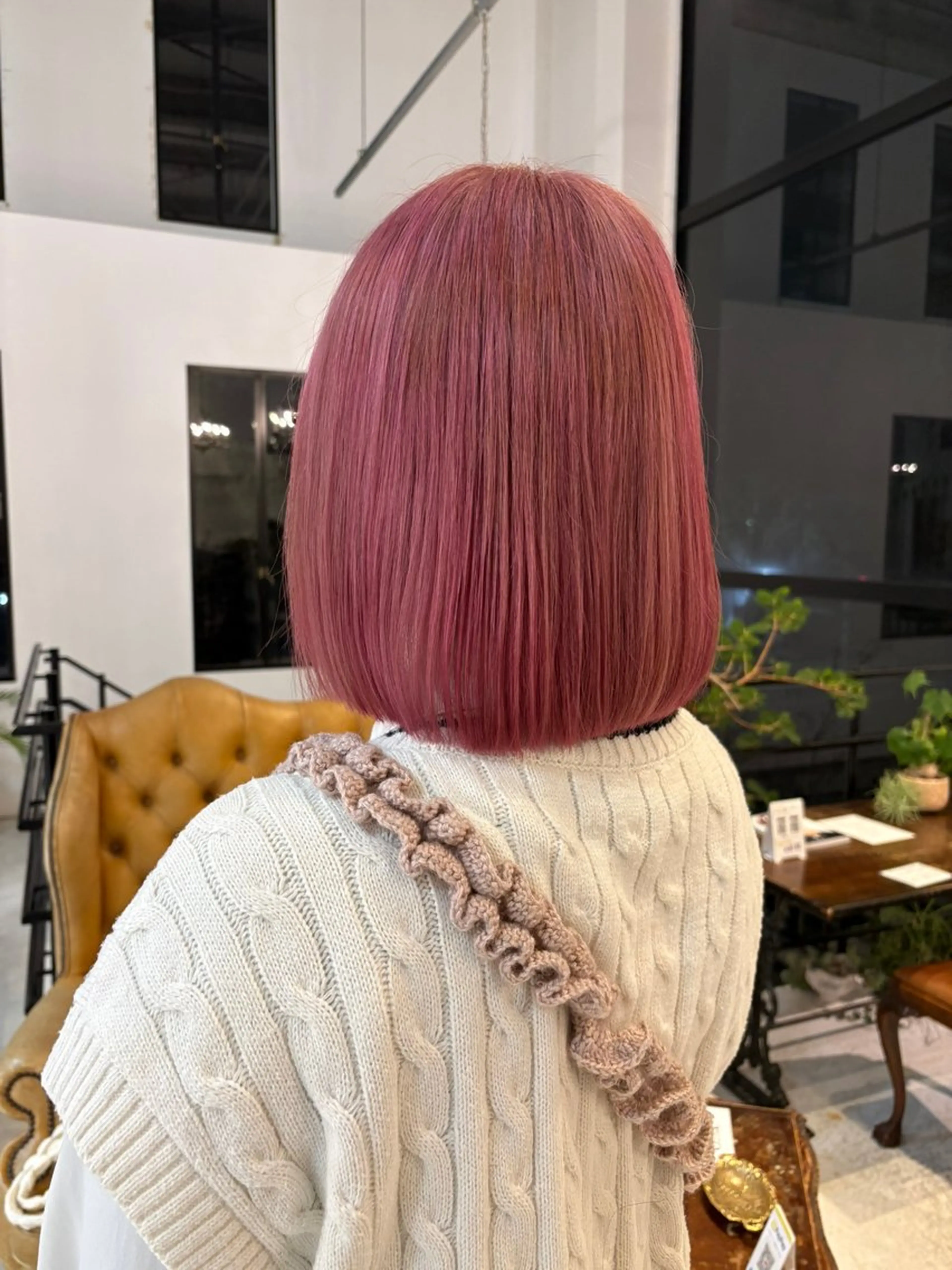 カラー 秋山 琉羽のヘアスタイル