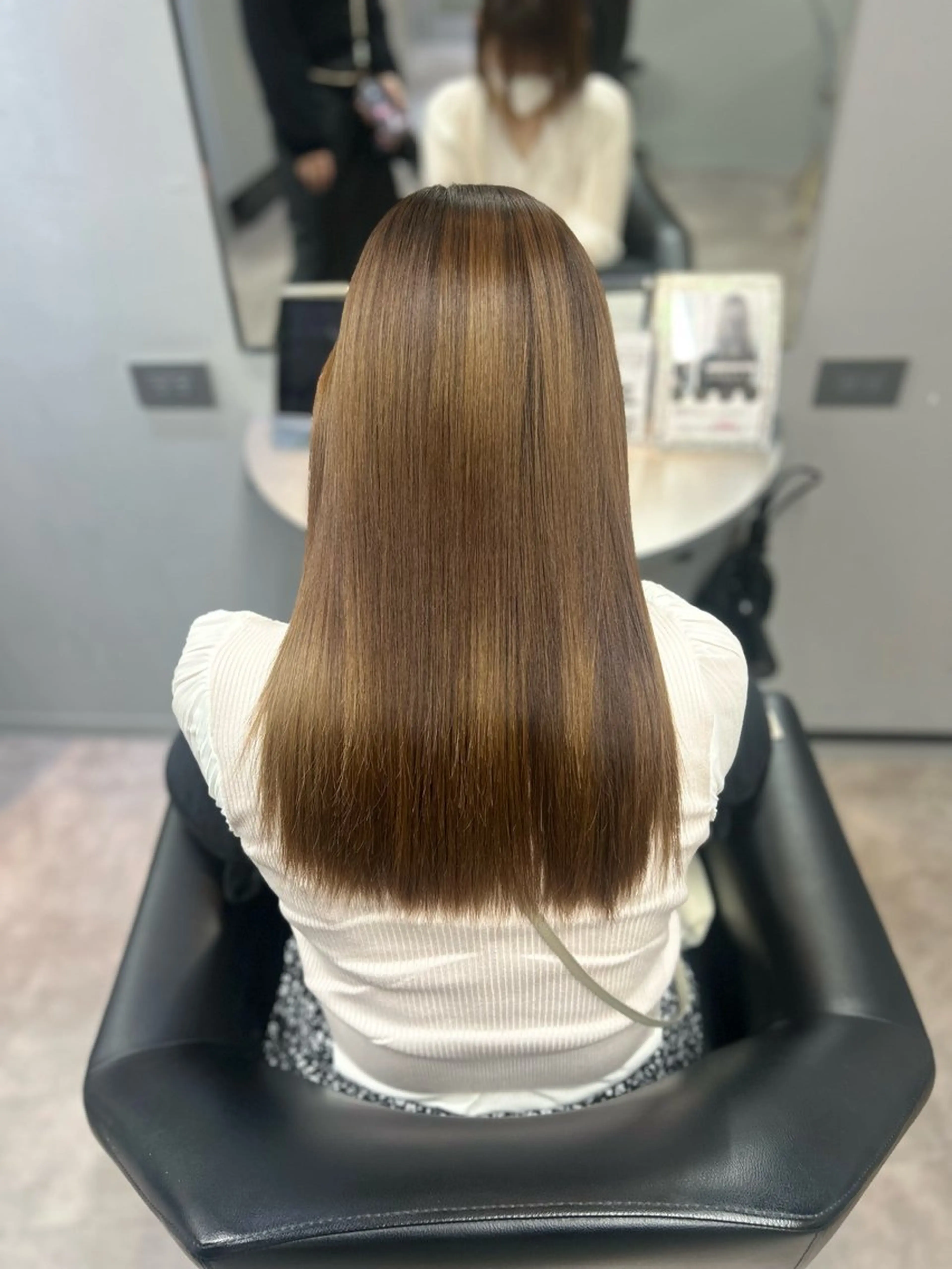 ロング カラー ここ𝜗𝜚 /暖色カラーのヘアスタイル