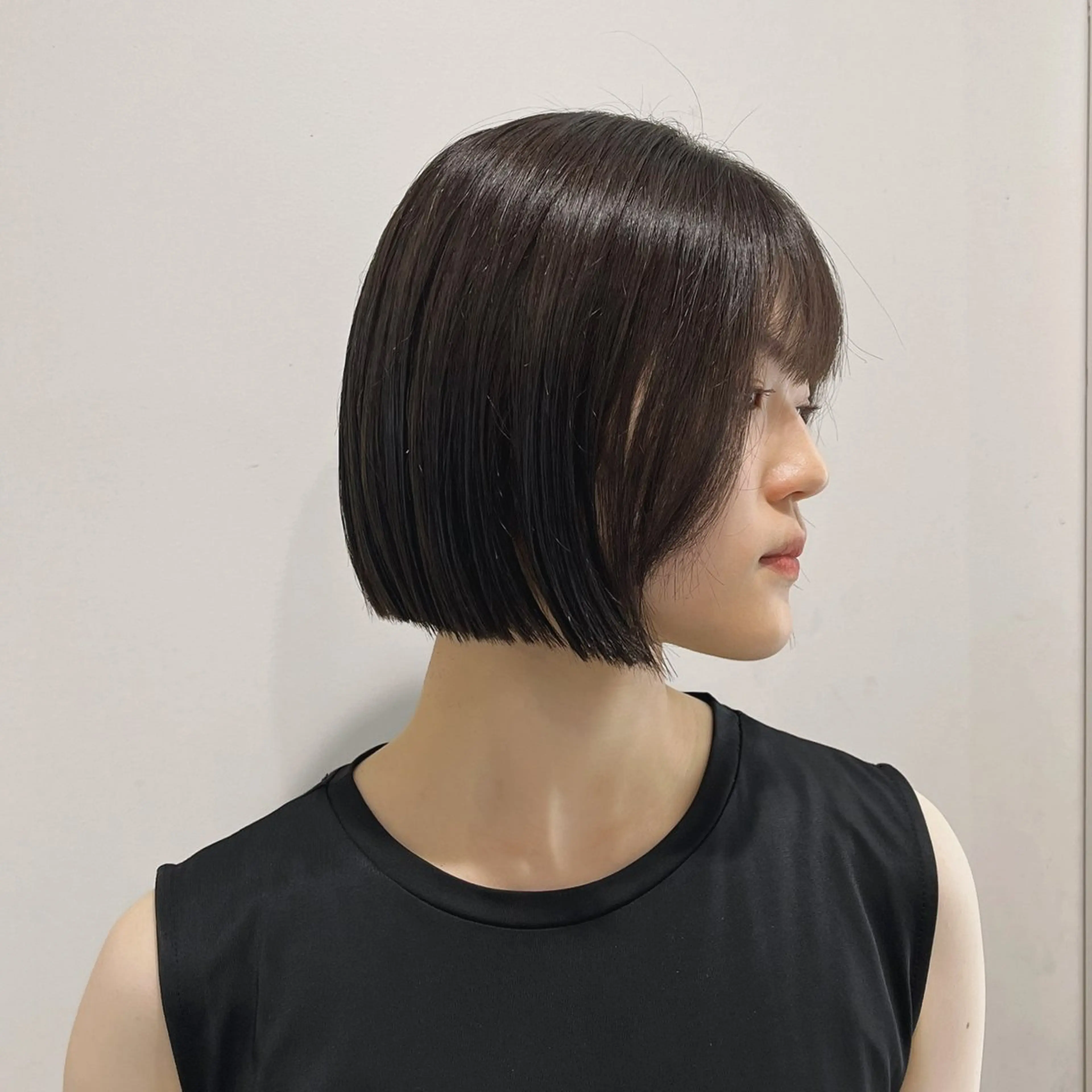 ショート 縮毛矯正/ハイトーン /パーマ/せき🧸のヘアスタイル