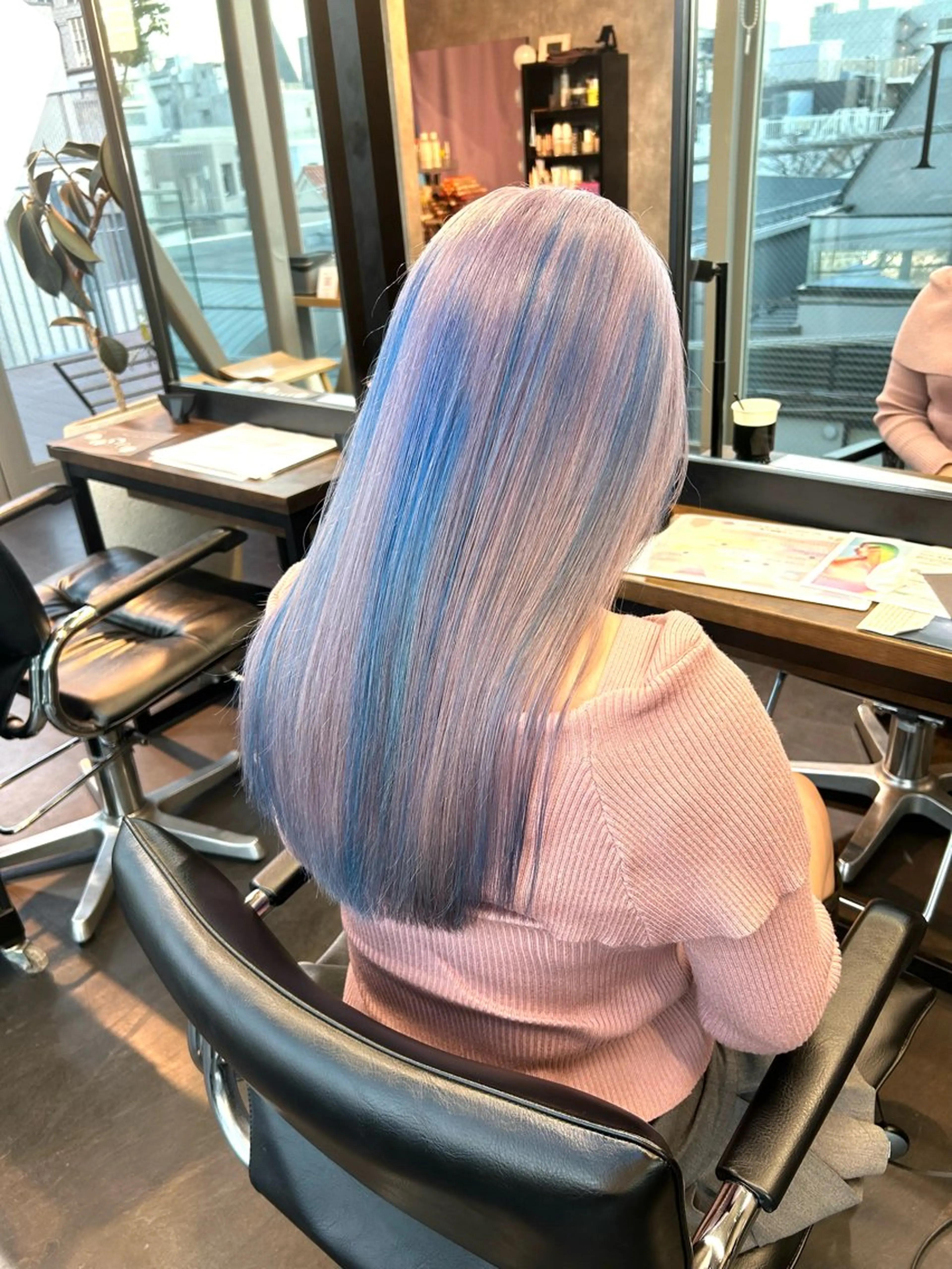 セミロング カラー デザインカラー ヘアカラー トリートメント 鈴木 華奈のヘアスタイル