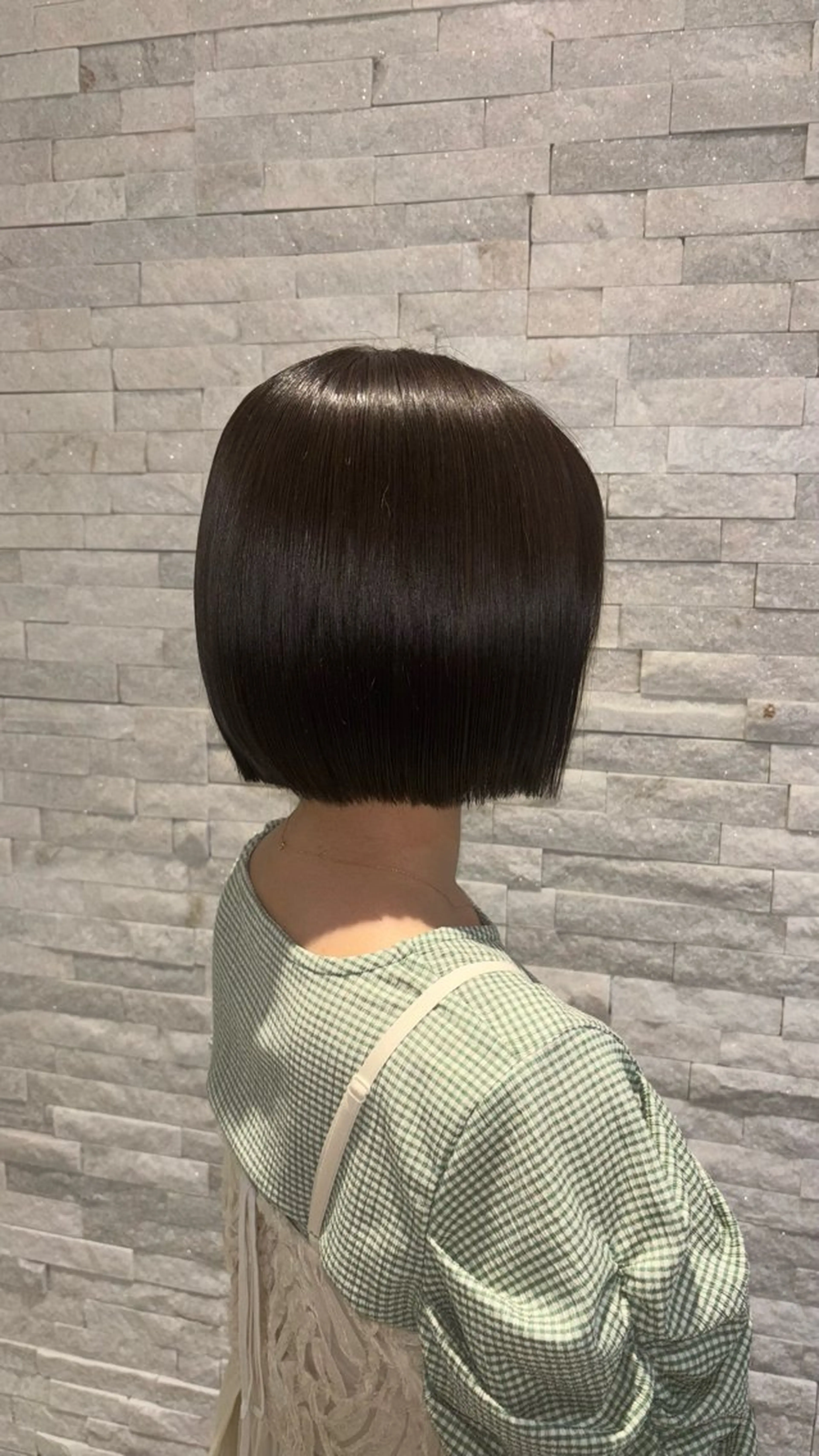 カラー 小林 花寧のヘアスタイル