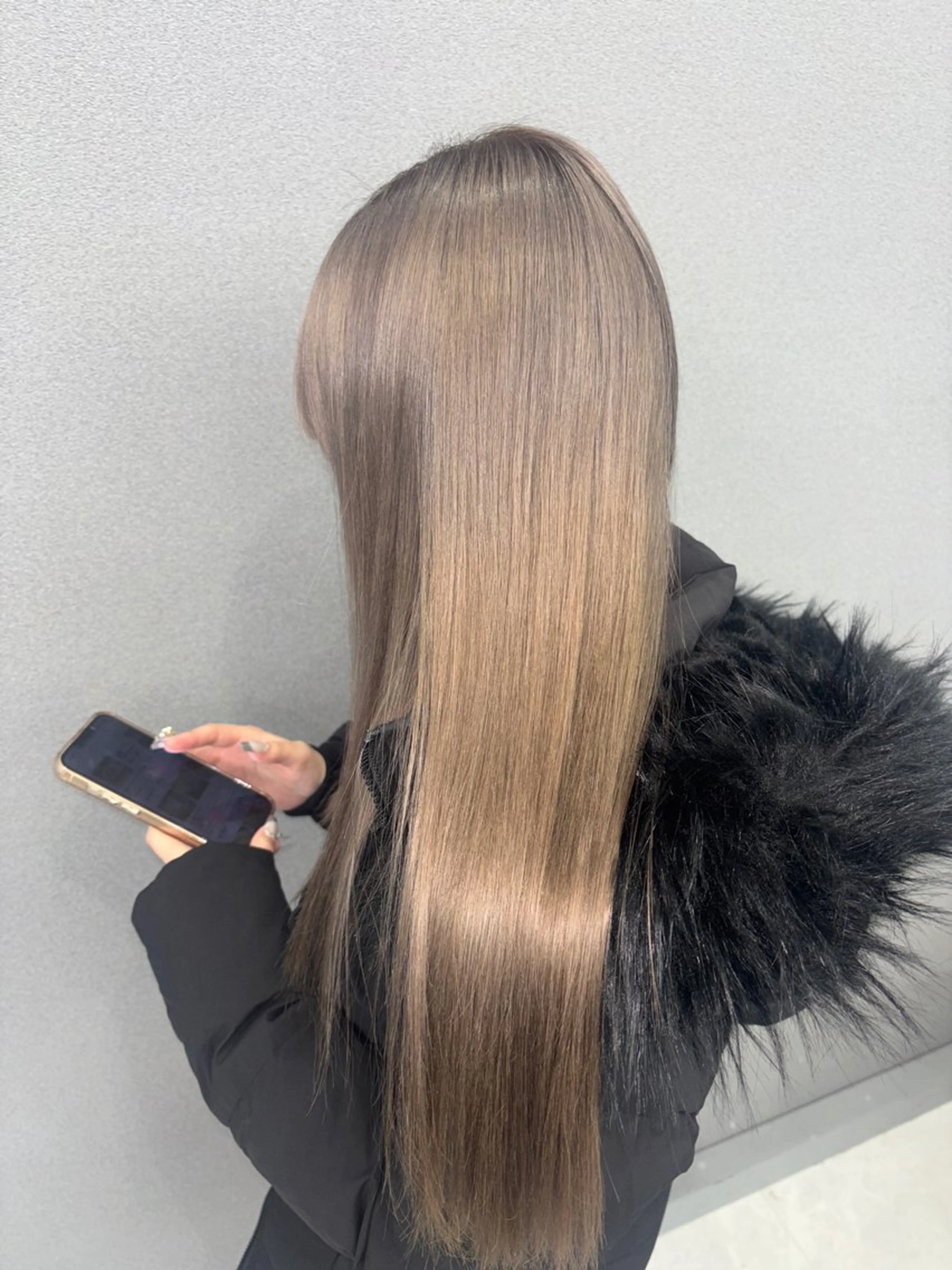 ロング カラー ハッシュカット/ ミルクティー/ みうのヘアスタイル