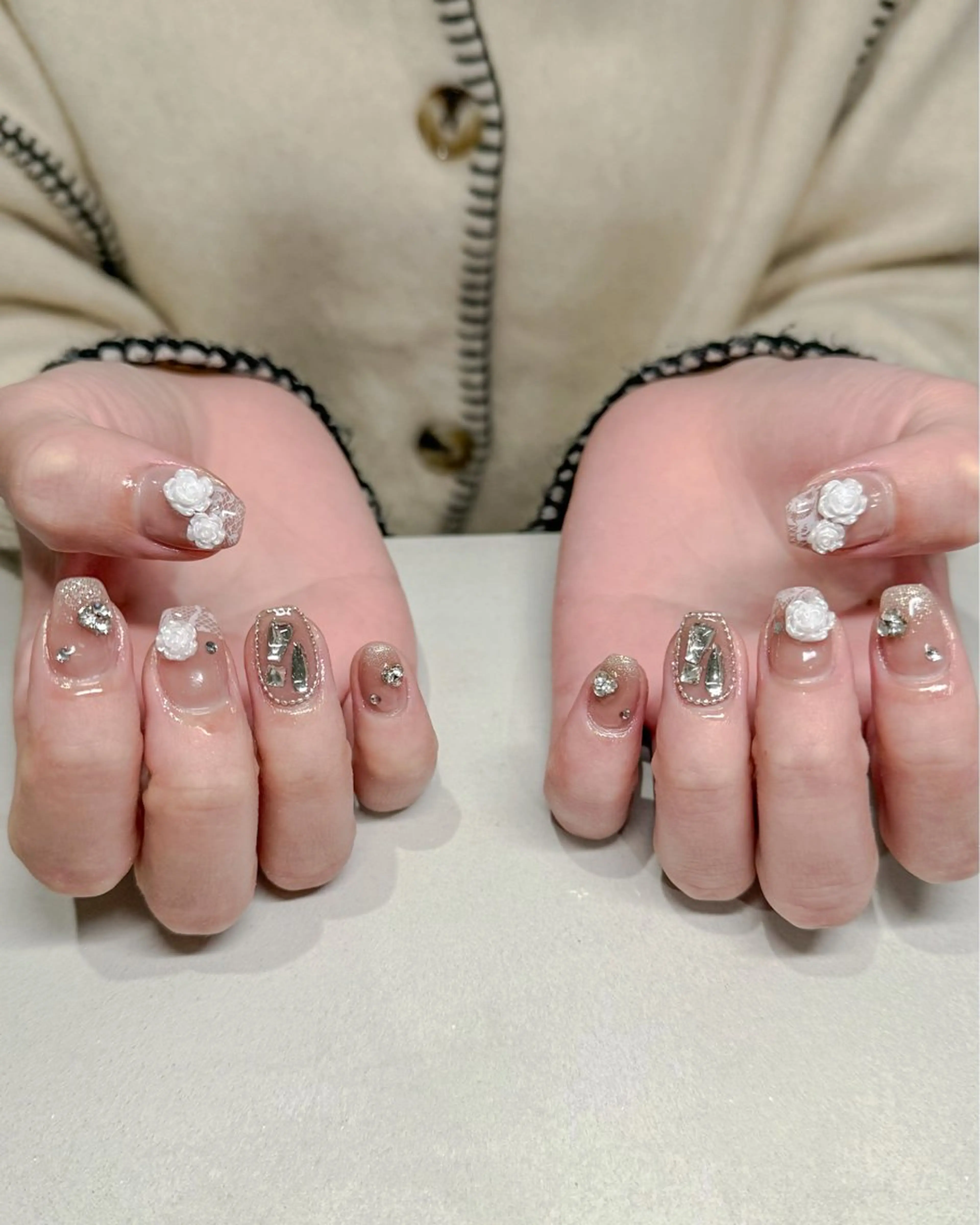 ネイル 持ち込み ストーンネイル ハンドネイル ハンドケア num-fi Aiのネイルデザイン