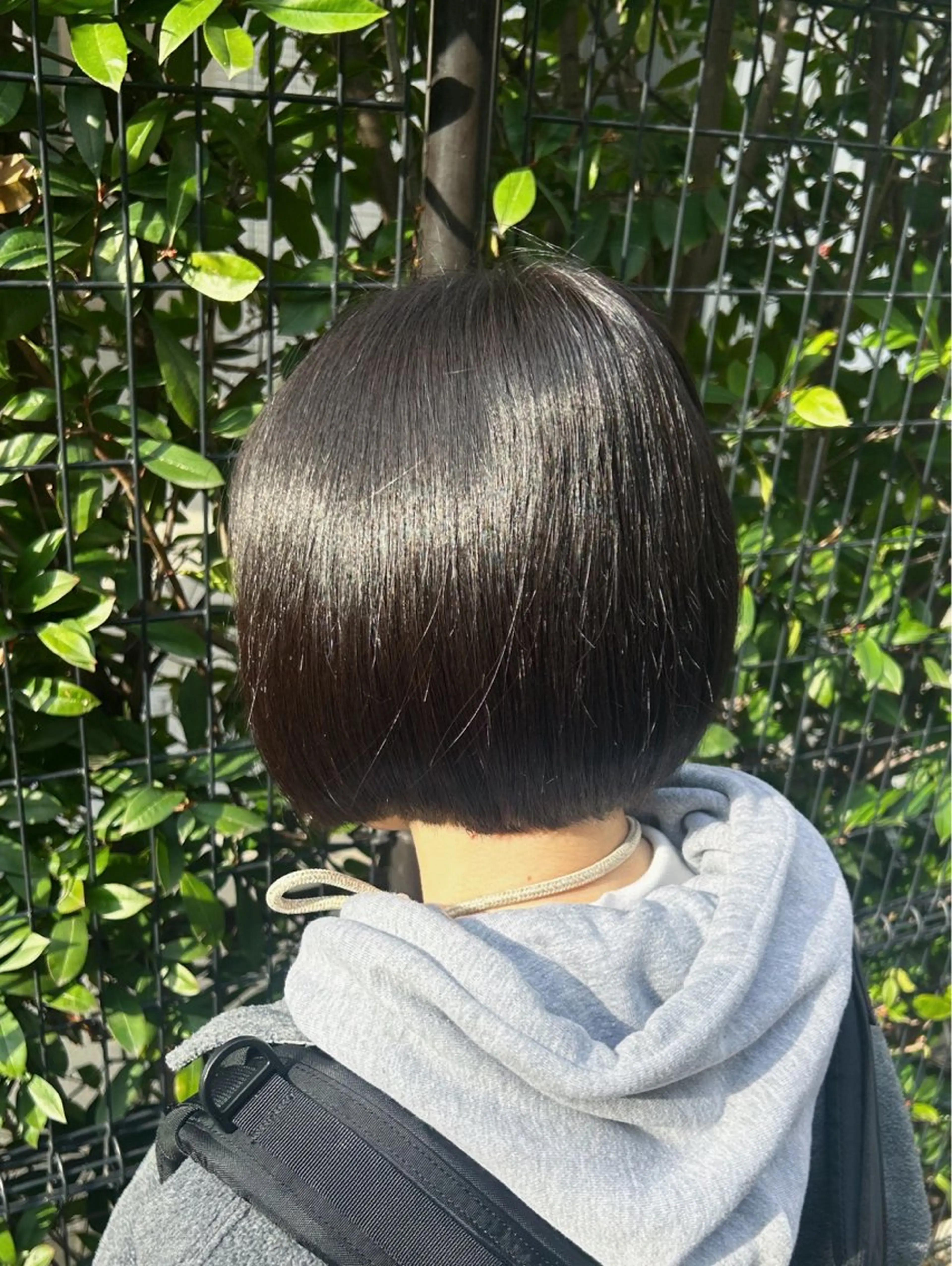 ショート カラー 学生 ヘアカラー トリートメント hiiro ヘアカラー専門店のヘアスタイル