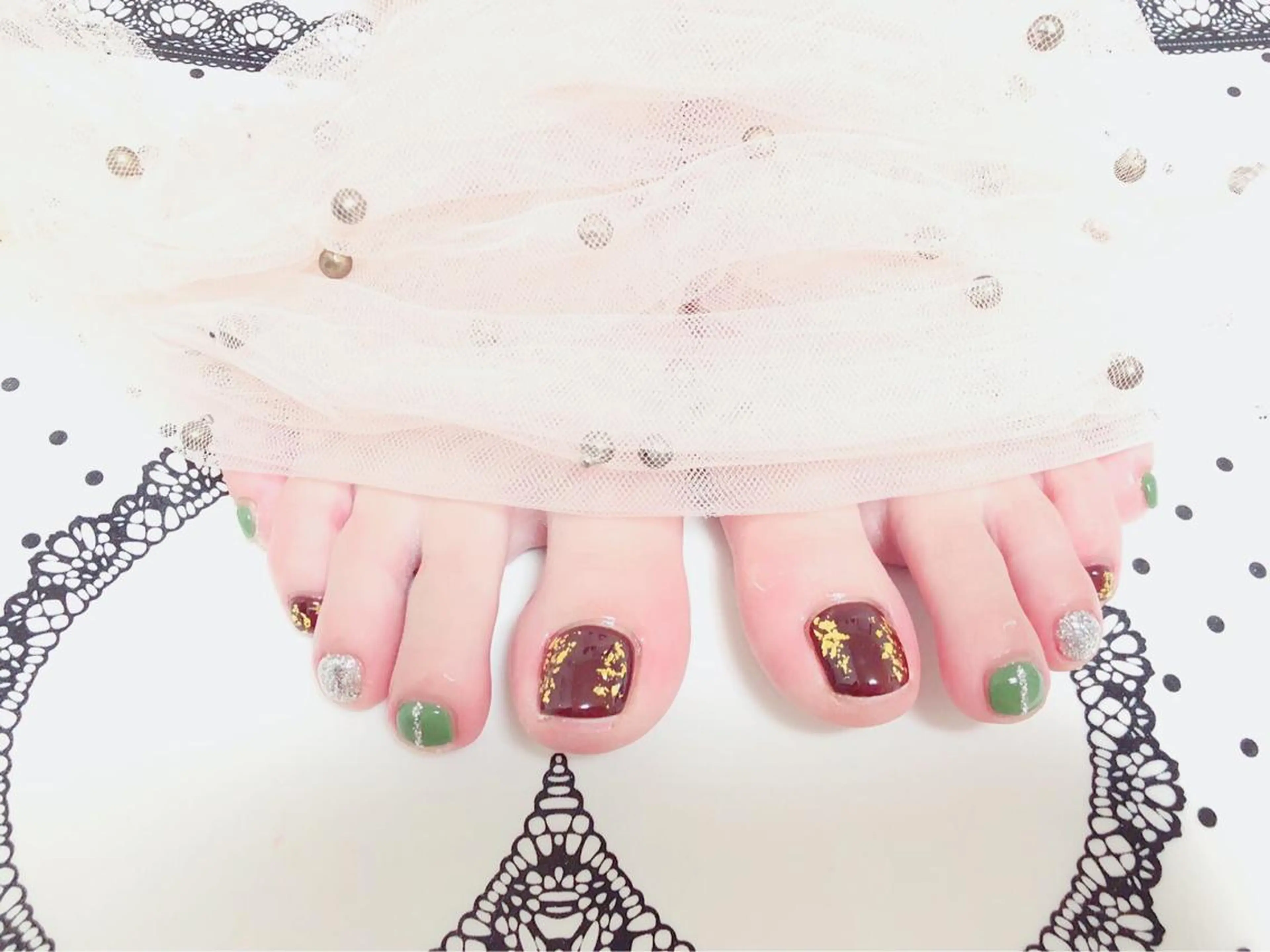 ネイル フットネイル マジック ミラーのネイルデザイン