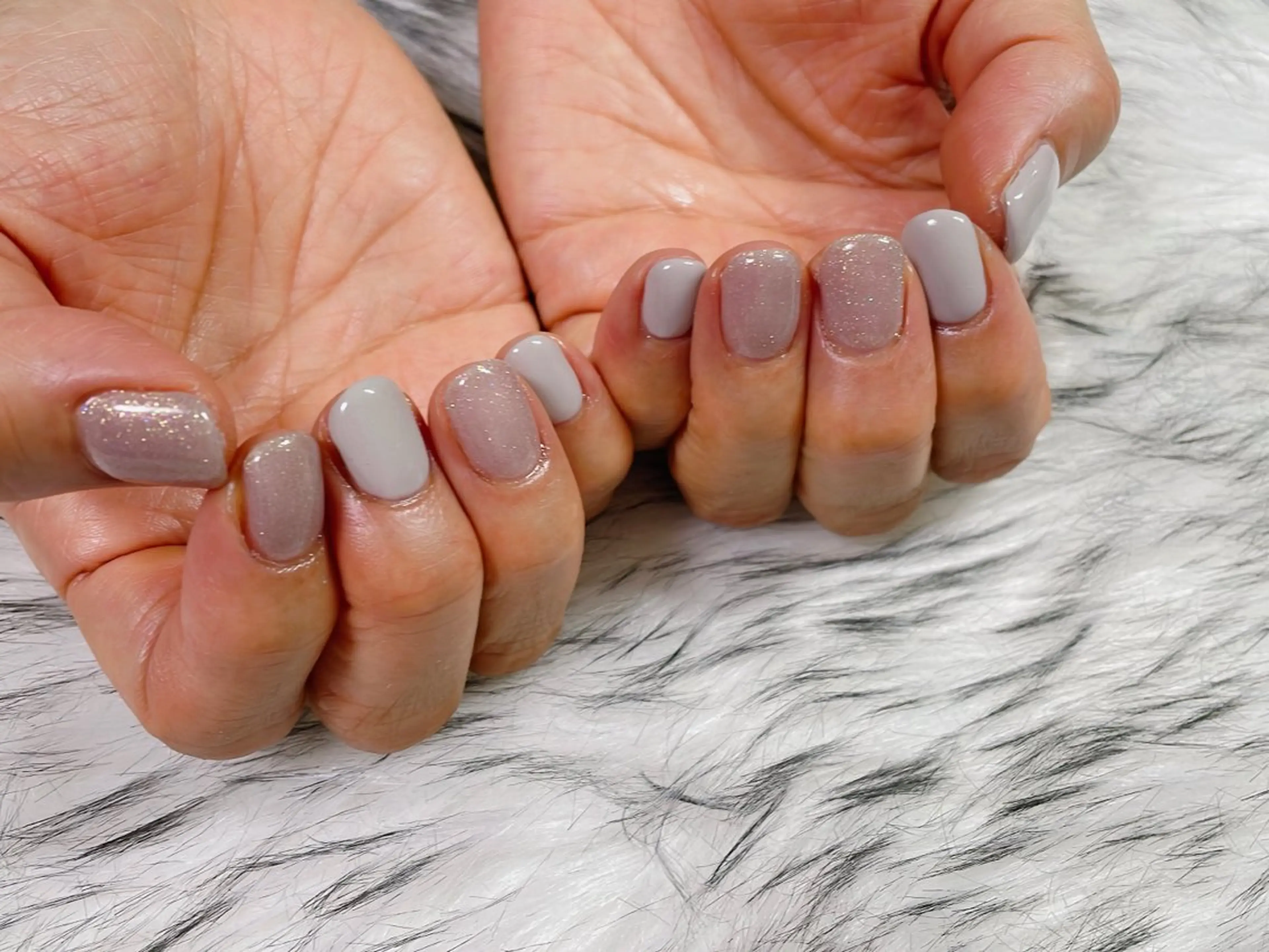 ネイル オーロラネイル フットネイル フレンチネイル ジェルネイル 韓国ネイル ハンドネイル kiki nail &brow二子玉川の眉毛・アイブロウイメージ