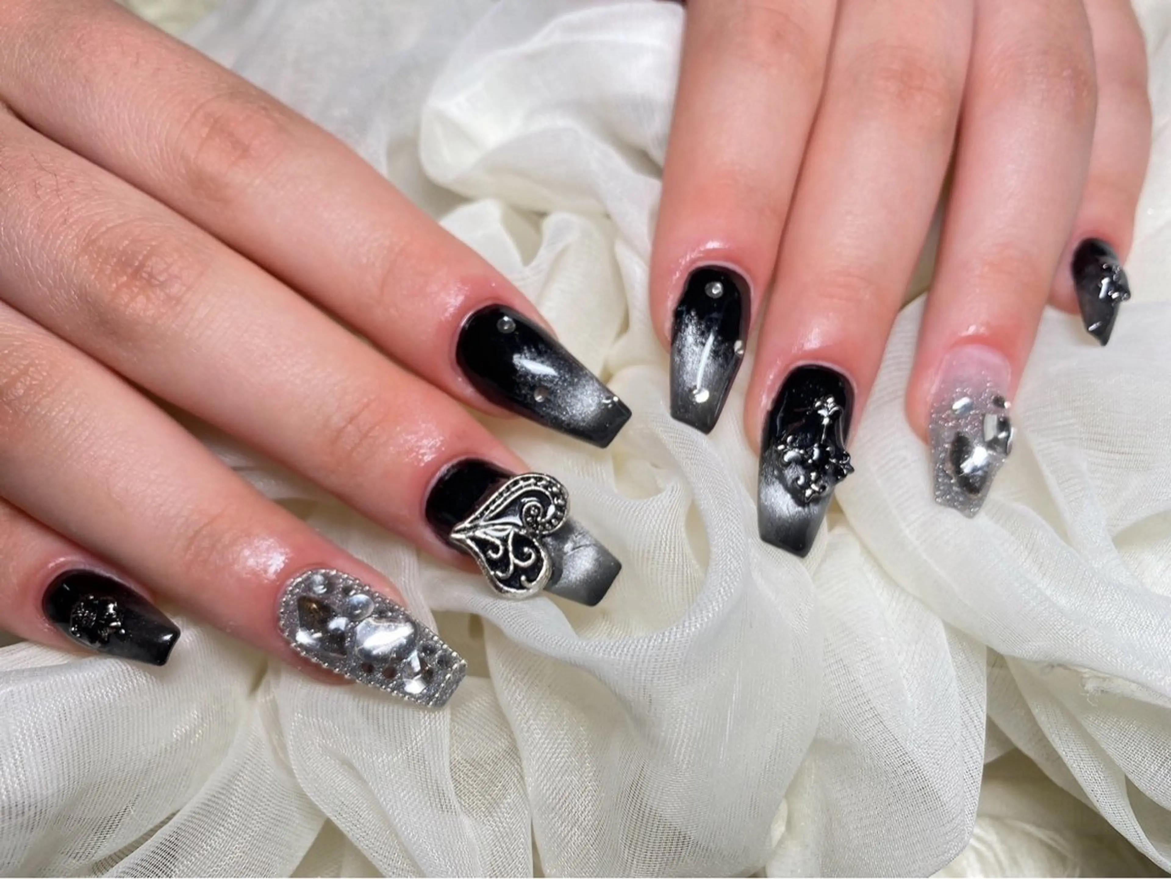 ネイル 長さ出し フレンチネイル ジェルネイル グラデーション ハート ハンドネイル Nail&eye Belire 新宿のネイルデザイン