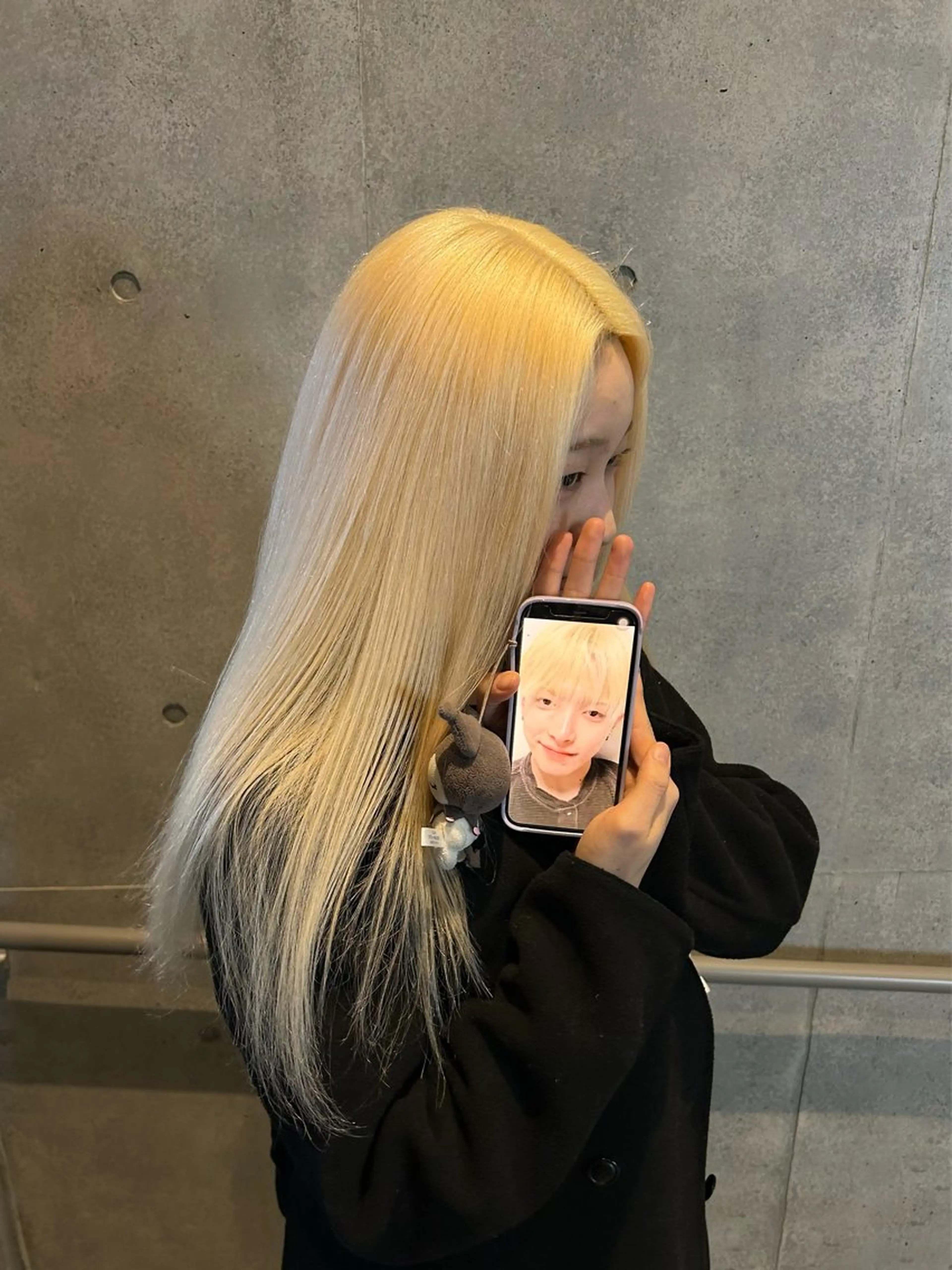 ロング カラー ブリーチ ブロンド ケアブリーチ 韓国レイヤー kira🌛のヘアスタイル