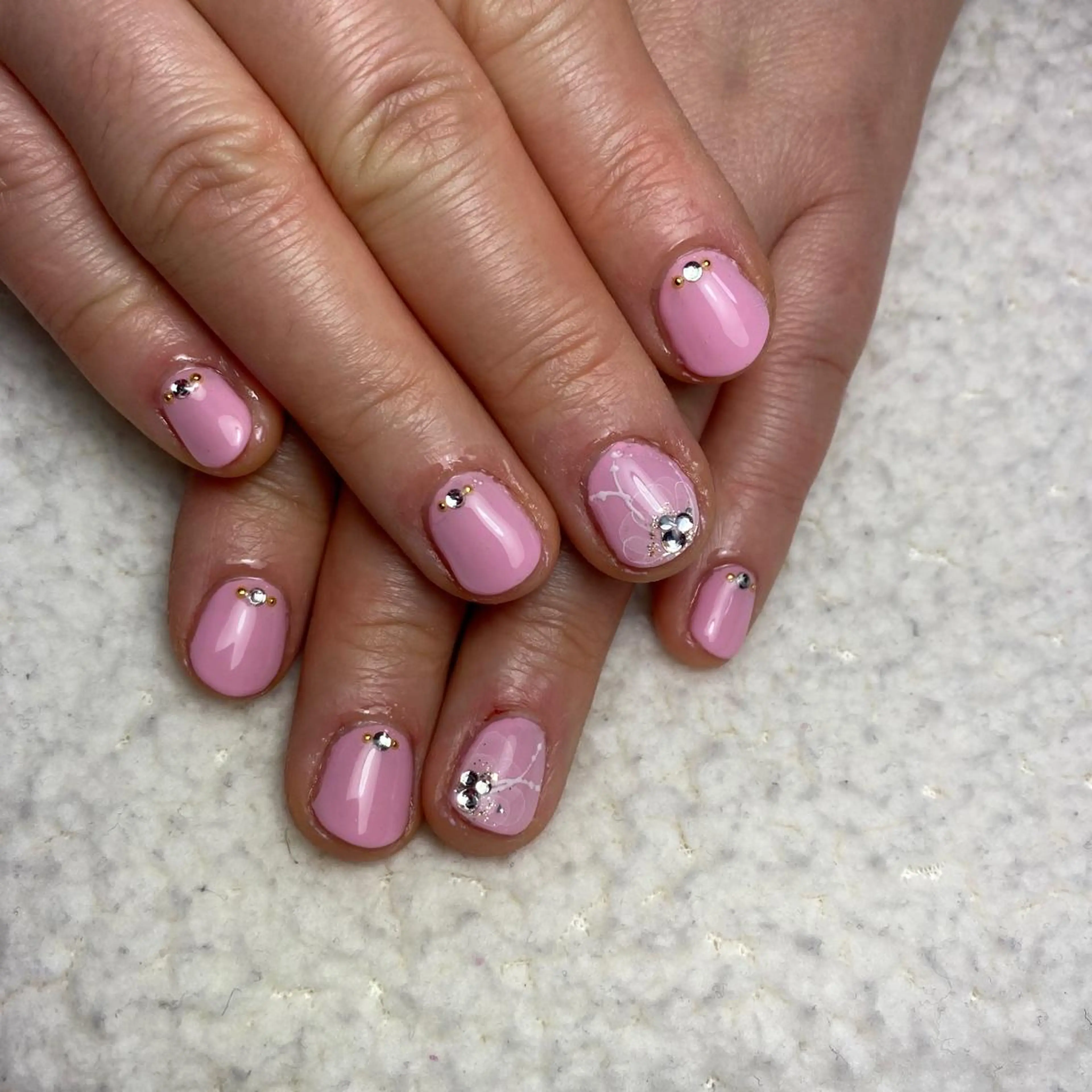 ネイル フラワーネイル 春ネイル ハンドネイル COCO+所属・COCO +のエステ・リラクイメージ