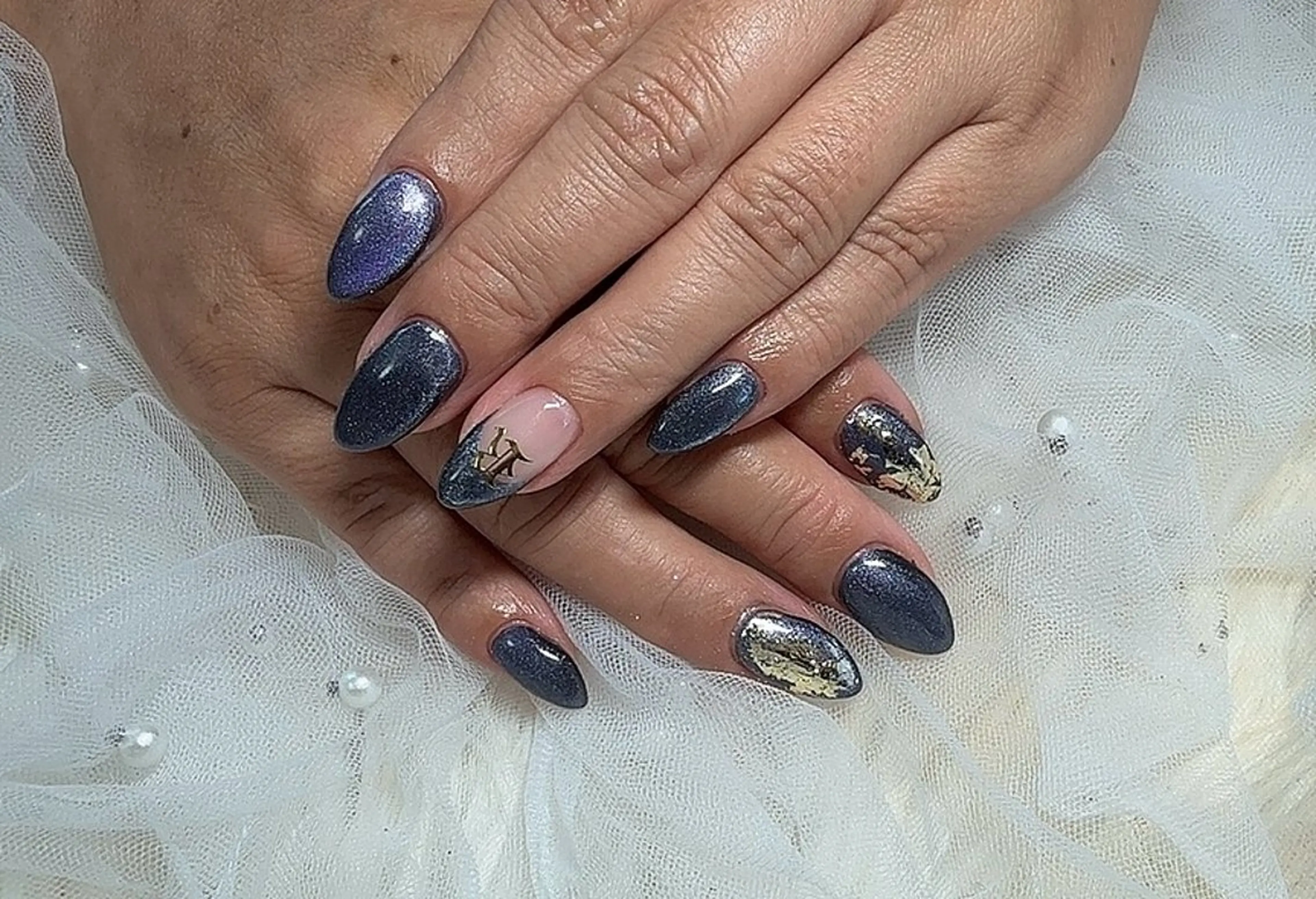 ネイル マグネットネイル ニュアンスネイル ハンドネイル Ruana Nailのネイルデザイン