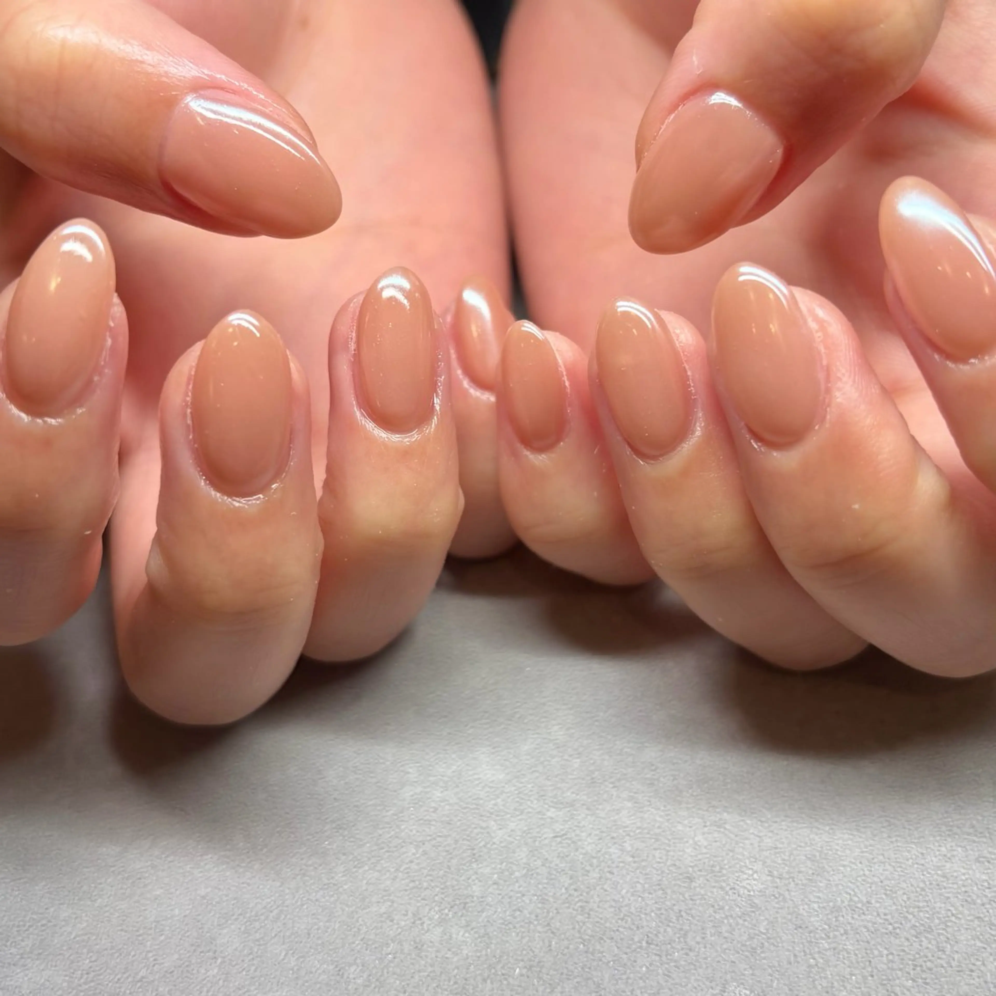 ネイル ホワイト ハンドネイル YUKO🩶 sofa立川のネイルデザイン