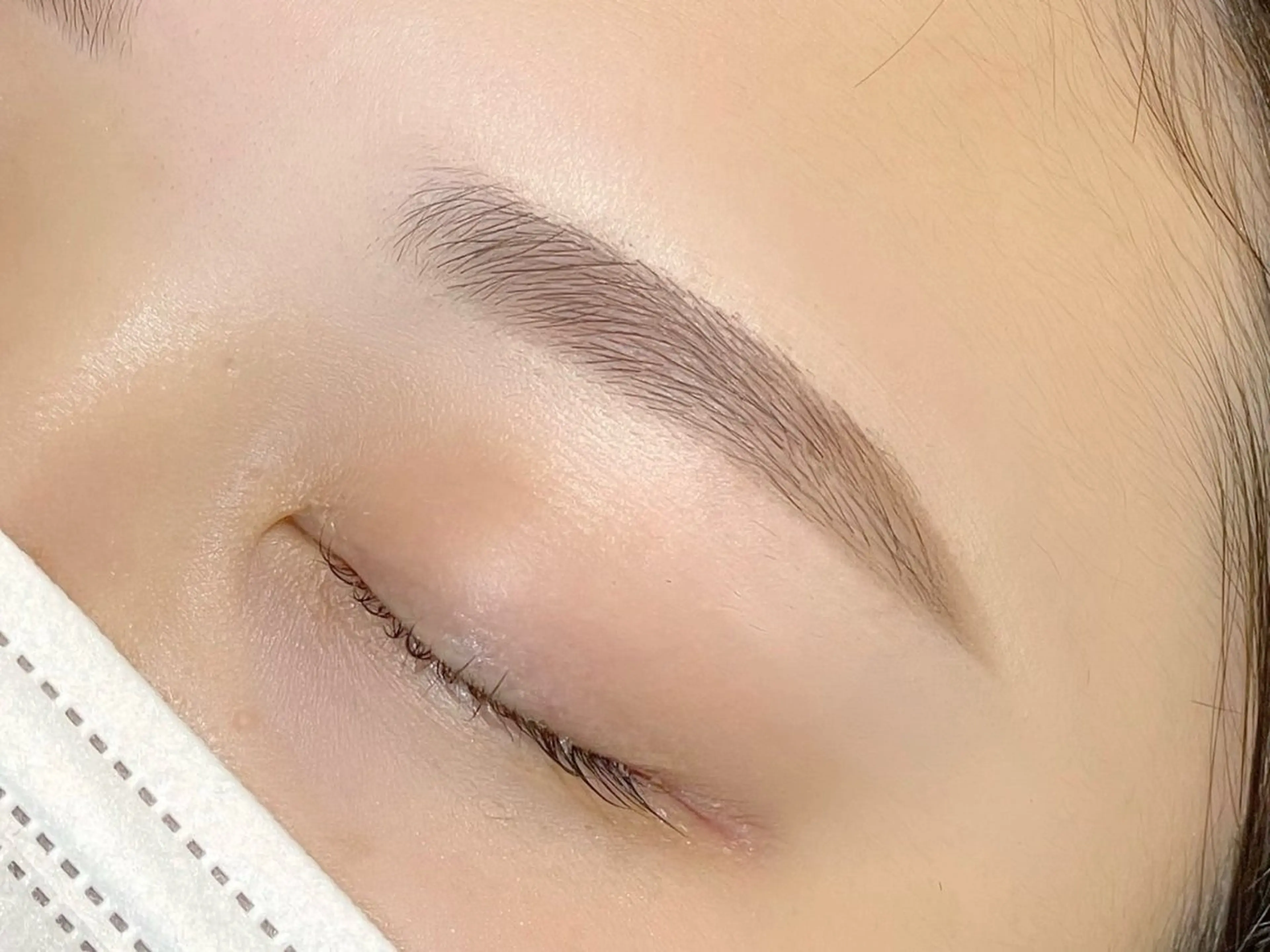 アイブロウ ROCHIE 上本町 Hioriのマツエク・マツパデザイン