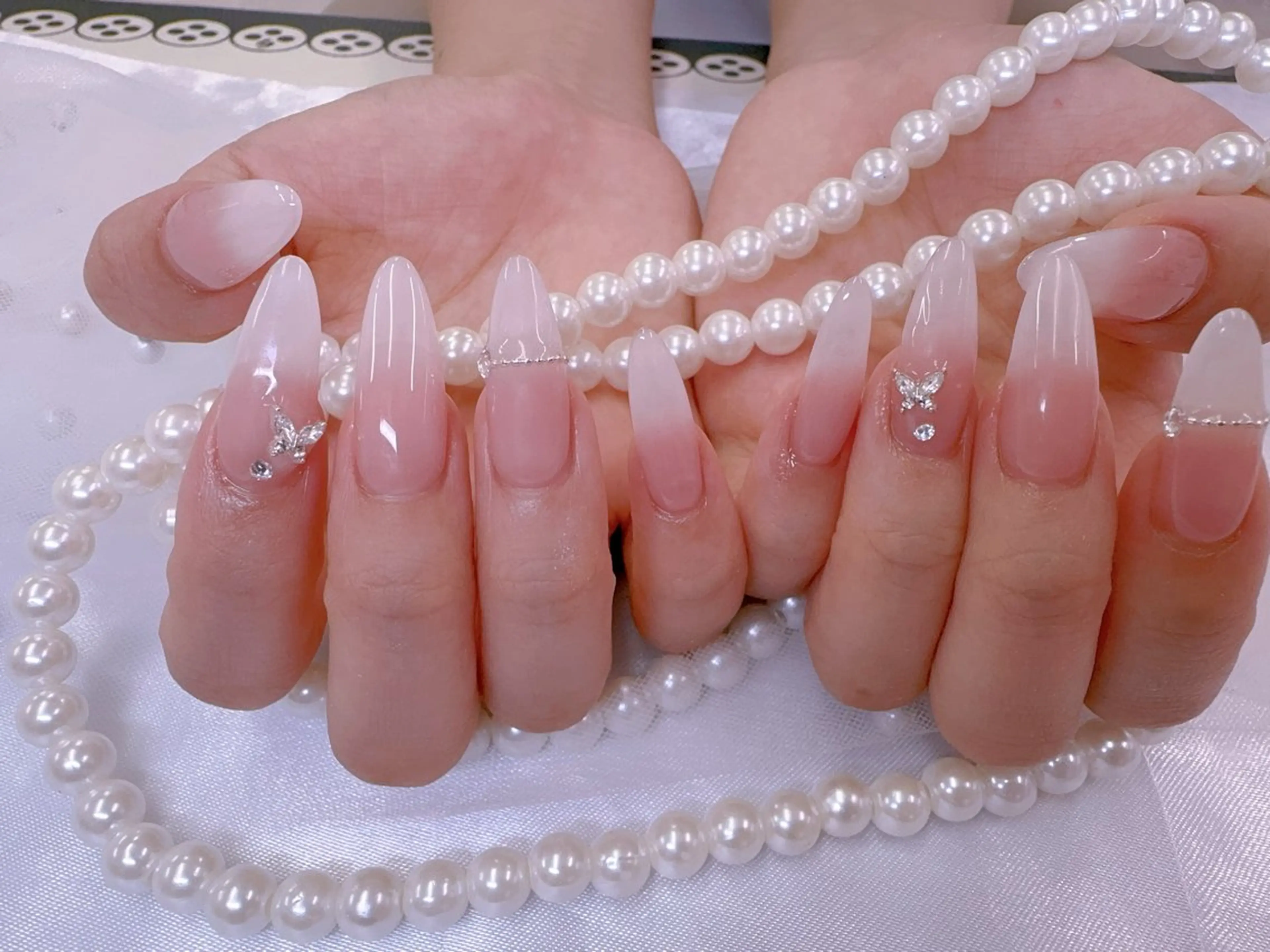 ネイル ボルドー チークネイル 長さ出し フレンチネイル ジェルネイル ハンドネイル UMI ネイルサロン新宿🎀のネイルデザイン