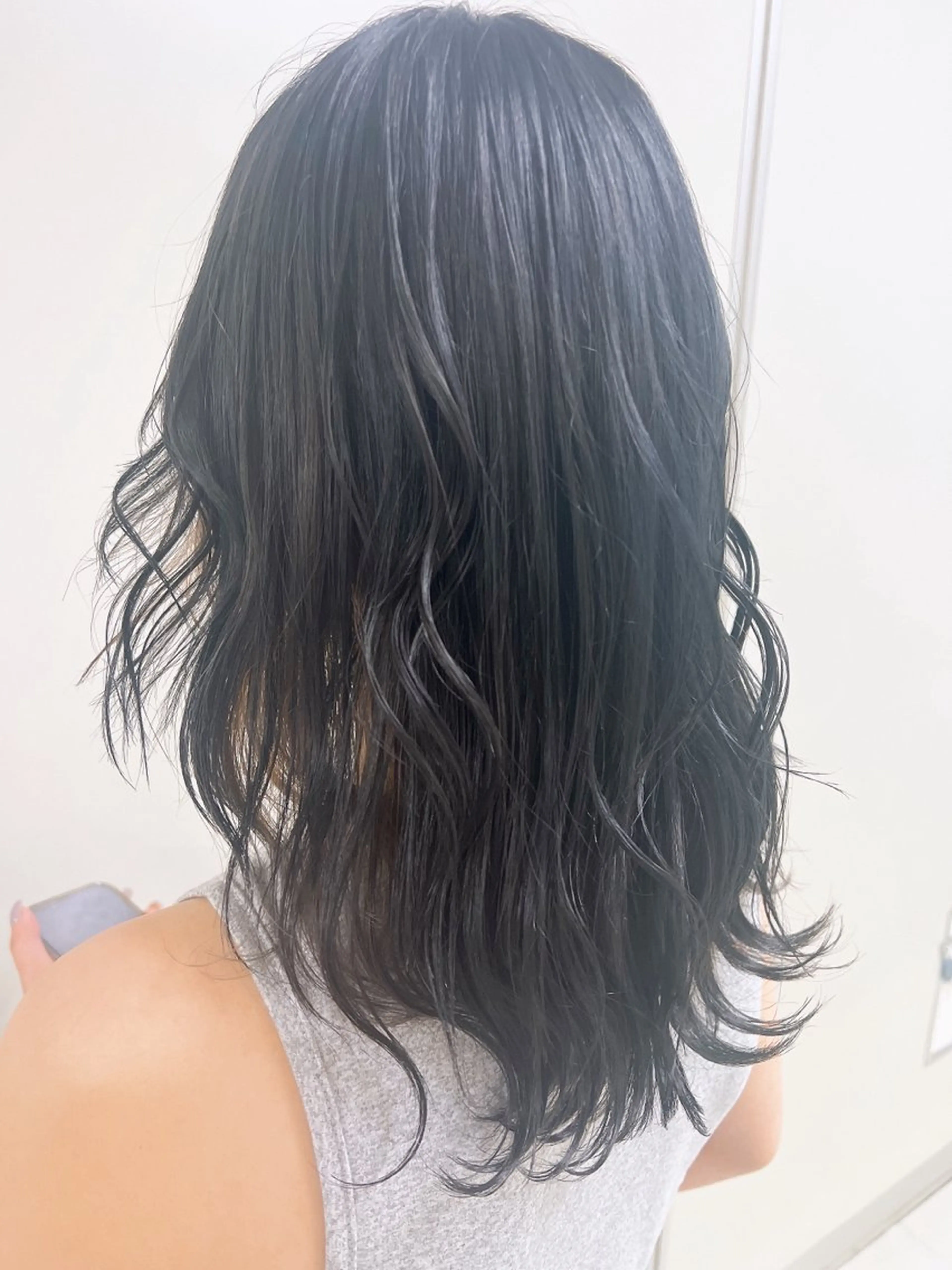 セミロング カラー ヘアアレンジ 切りっぱなしボブ ショートボブ アッシュ ブリーチ ケアブリーチ Stream1st TSUBASAのヘアスタイル