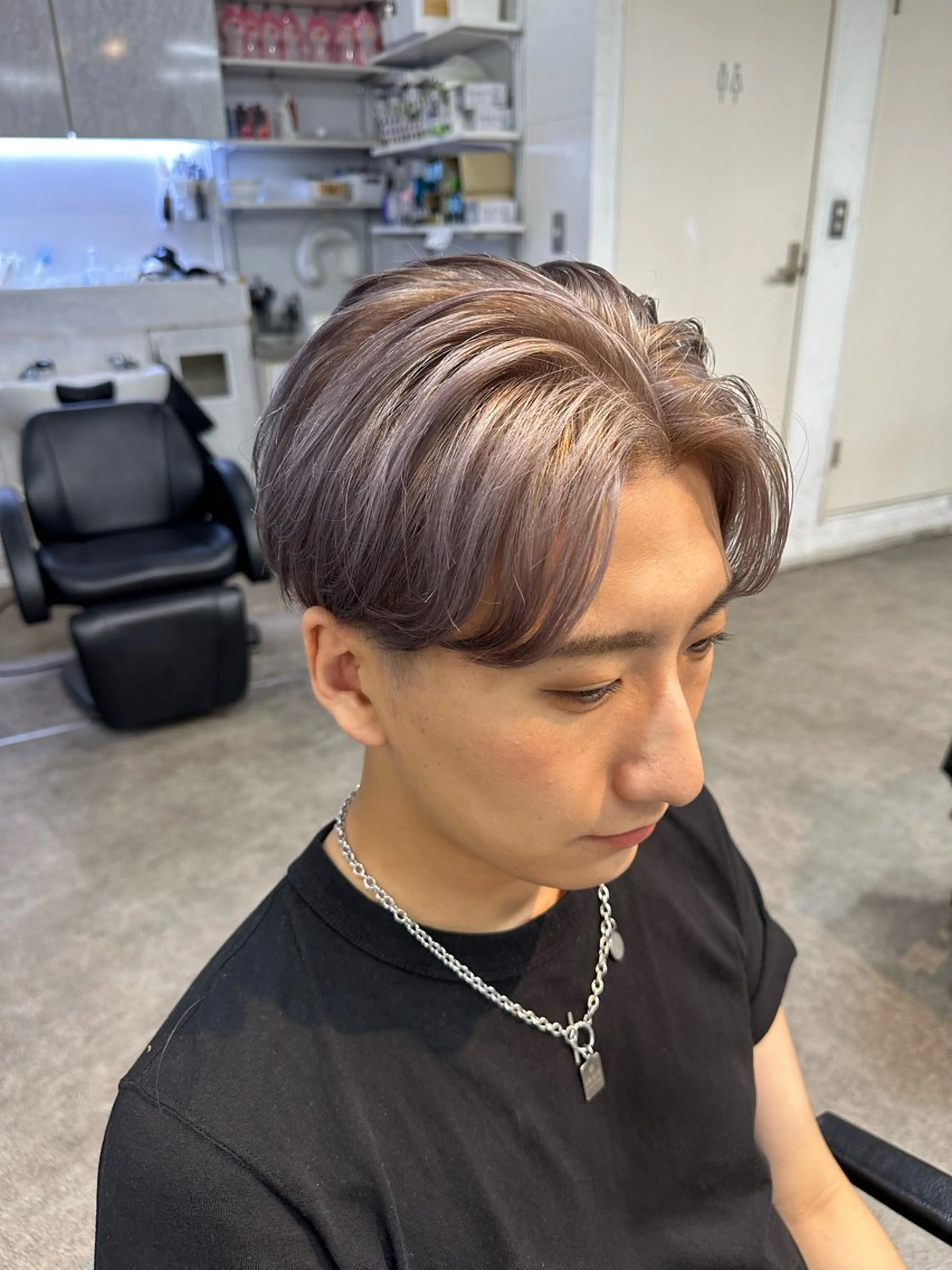 カラー メンズ メンズブリーチ メンズハイトーン メンズインナーカラー ベージュカラー ブリーチ fifth/原宿/ メンズボブ/カズのヘアスタイル
