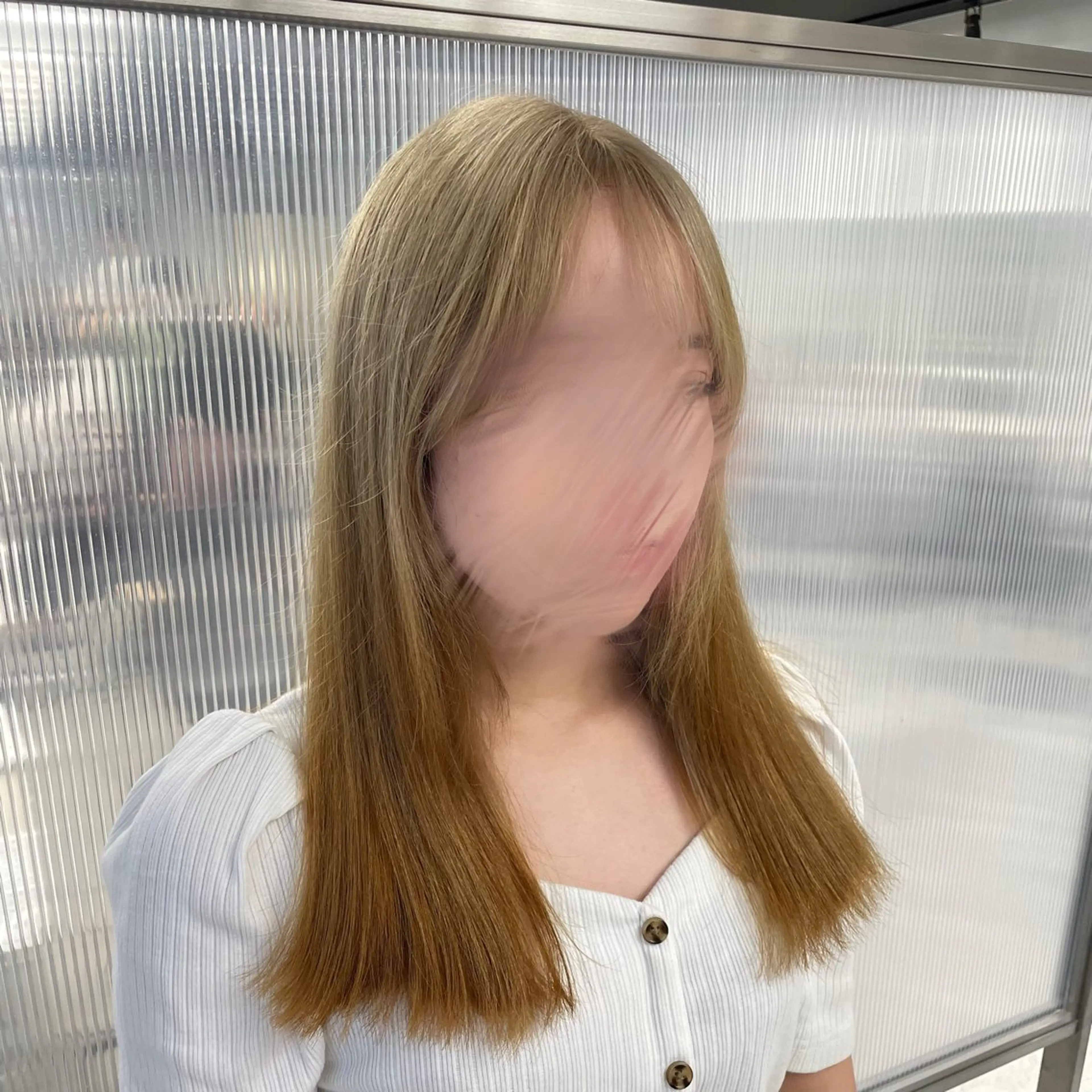 セミロング カラー sawaka🪽うる 艶カラー/レイヤーのヘアスタイル