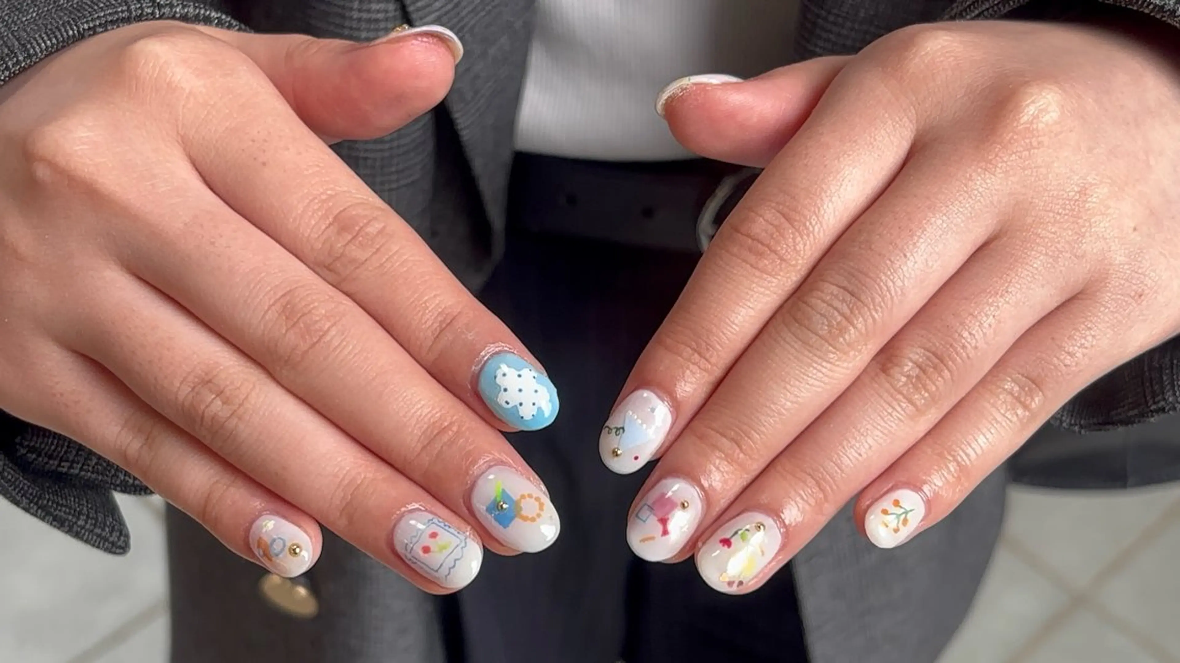 ネイル ハンドネイル ハンドケア 個性派✴︎ｼﾞｬｹ写 ﾈｲﾙ🦋mire-のネイルデザイン