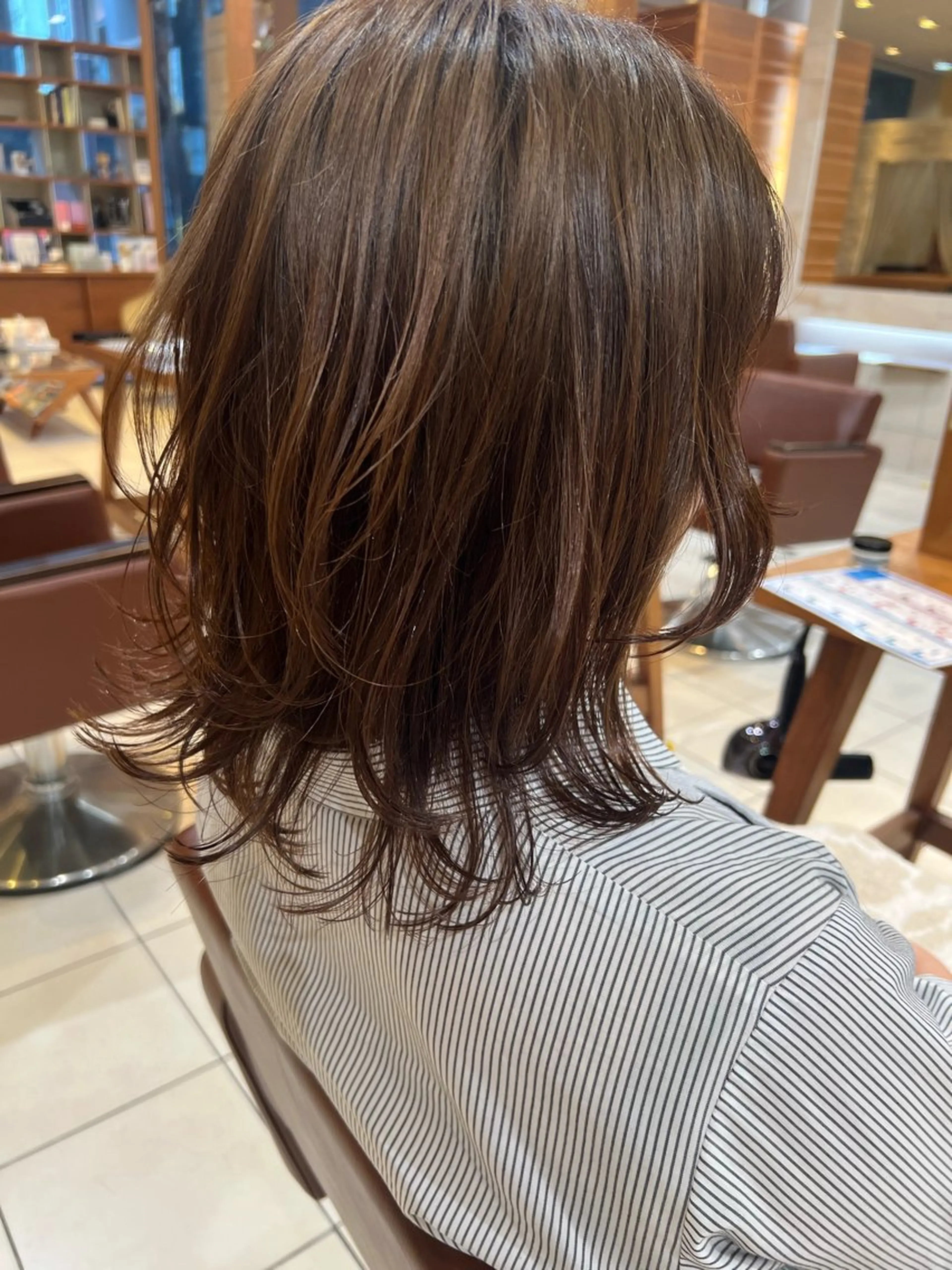 ミディアム くびれヘア レイヤーカット 川崎レイヤーカット /江口真正のヘアスタイル