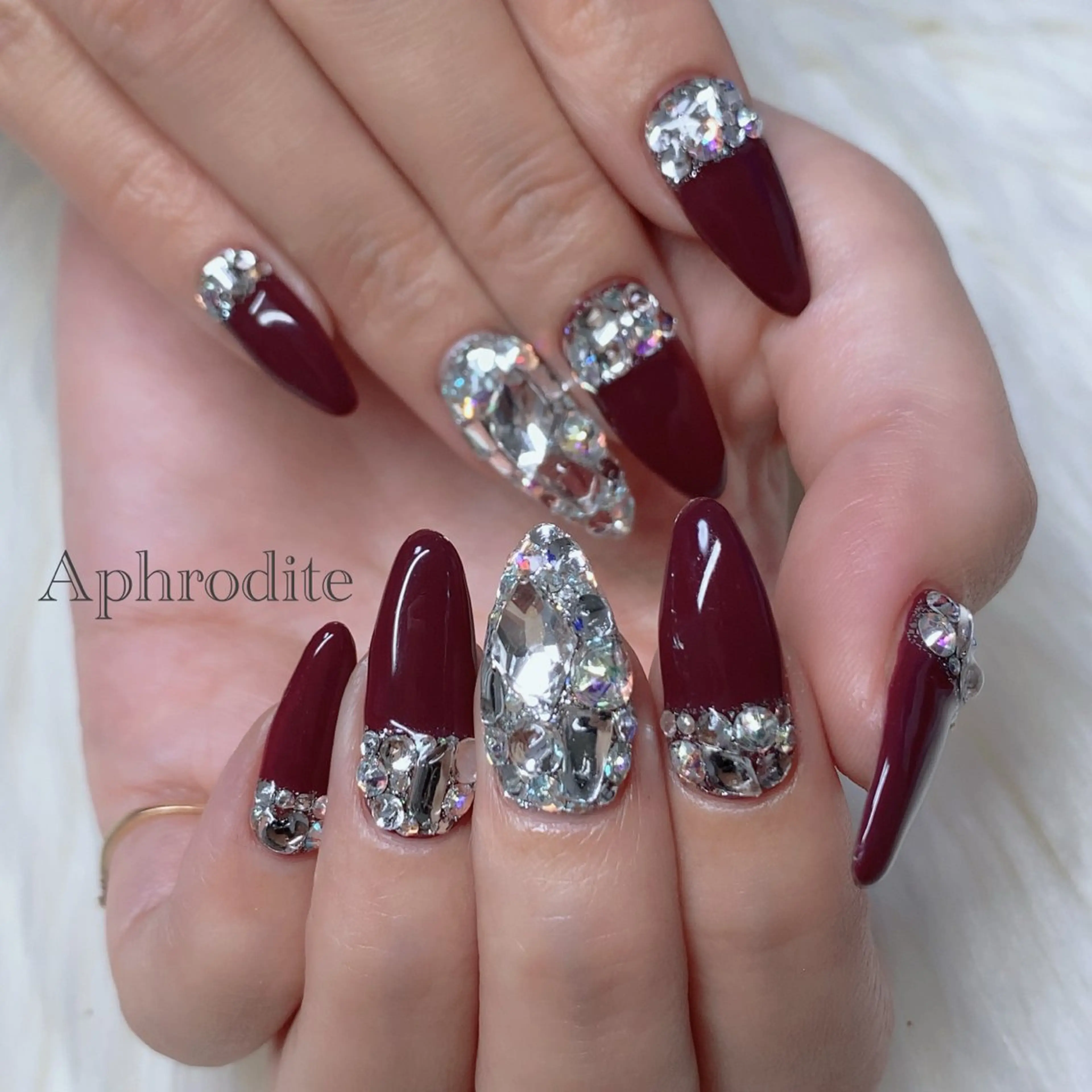 ネイル Aphrodite パラジェル認定サロンのネイルデザイン