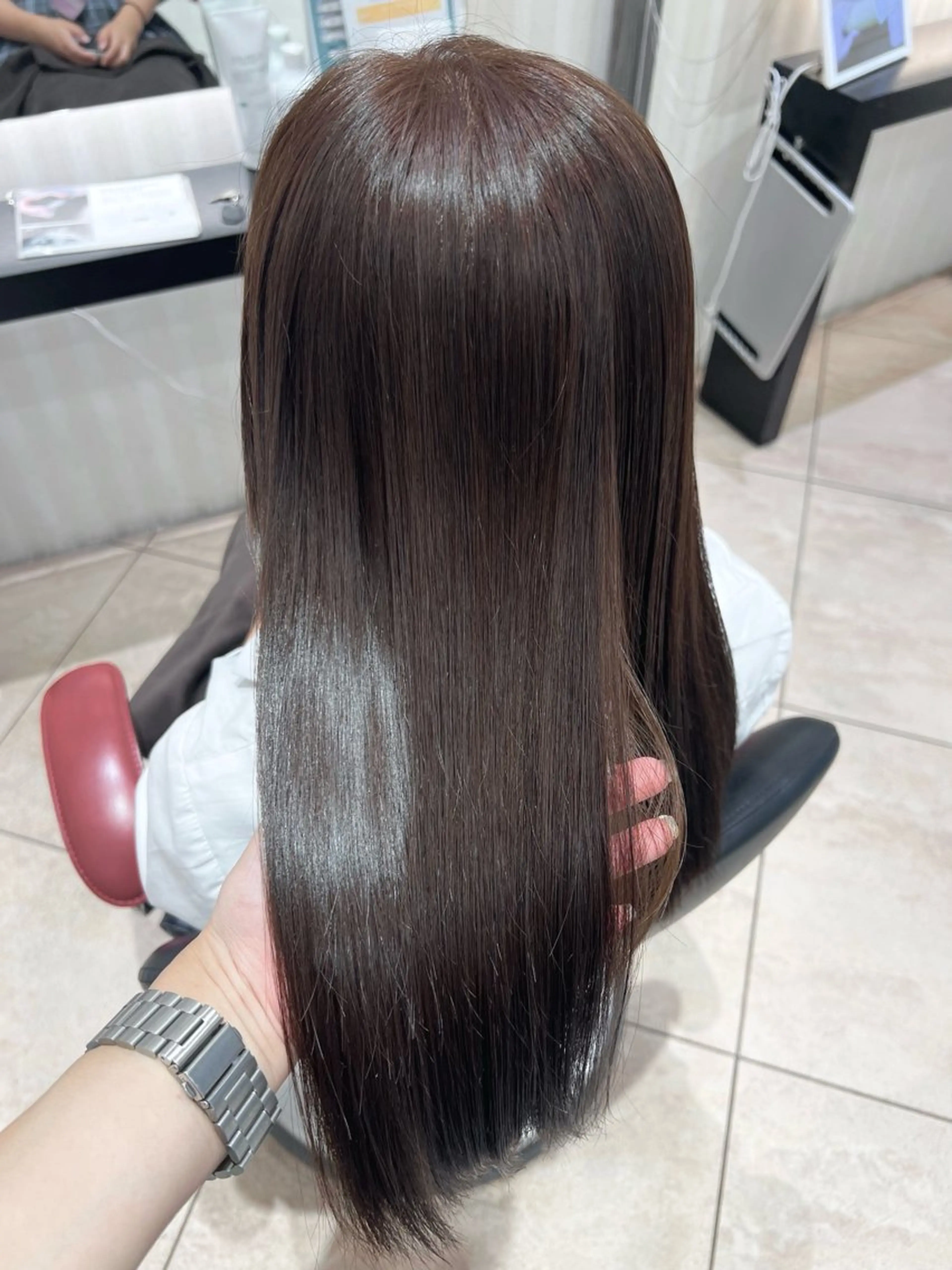 カラー ブリーチ ダブルカラー ブリーチなしカラー 松原 梨華のヘアスタイル