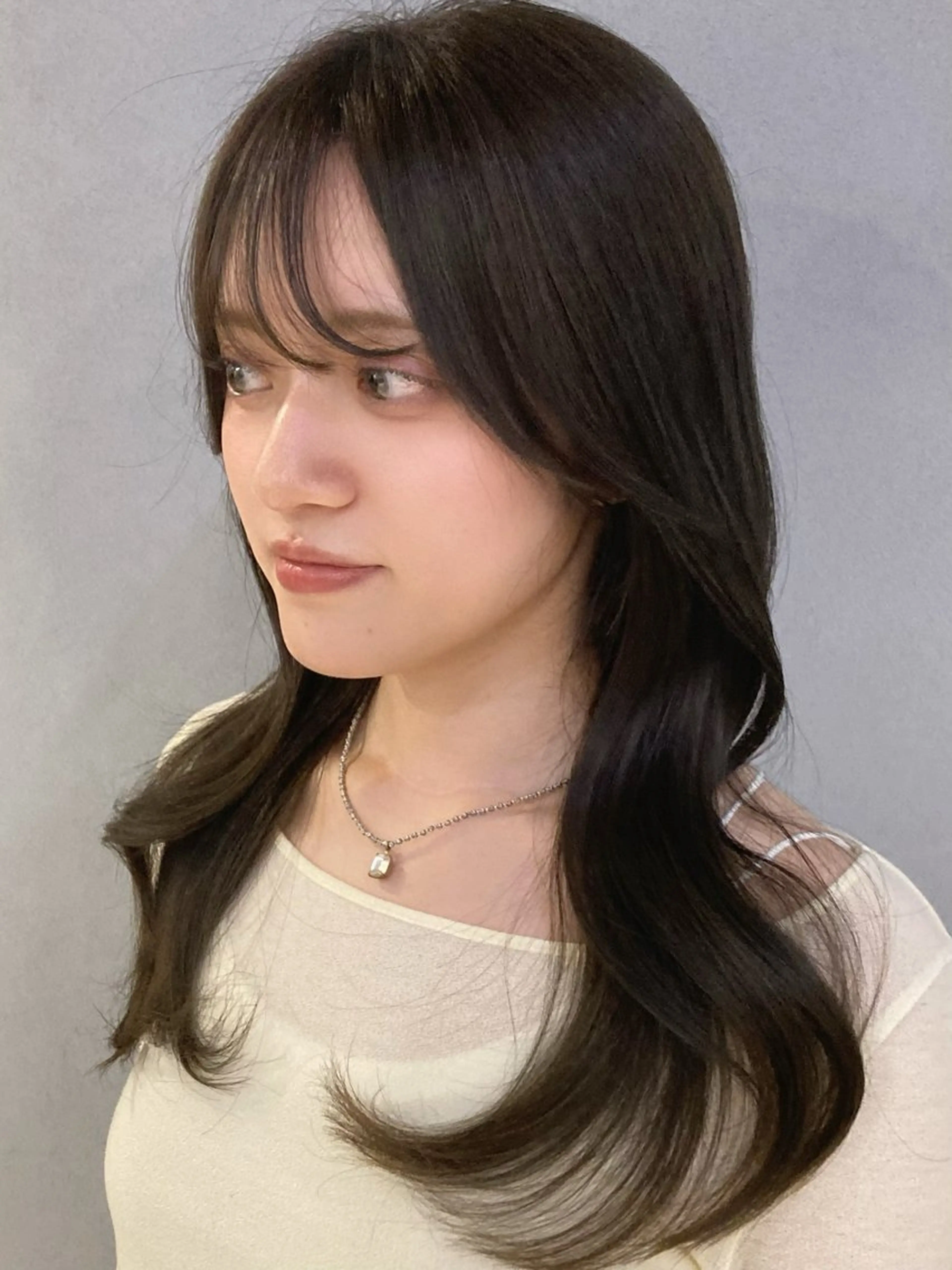 セミロング See. REINのヘアスタイル