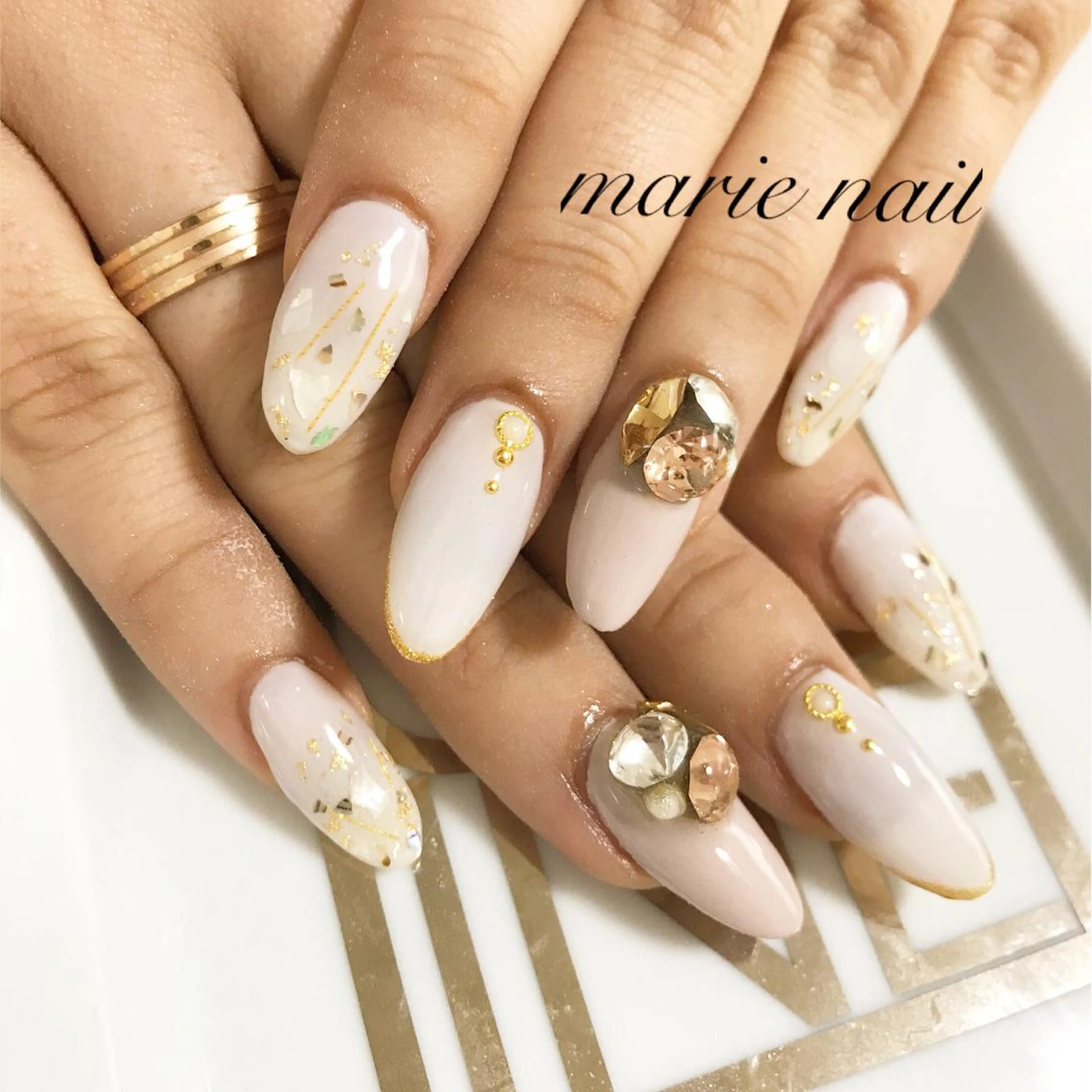 ネイル アートネイル 長さ出し marie nailのネイルデザイン