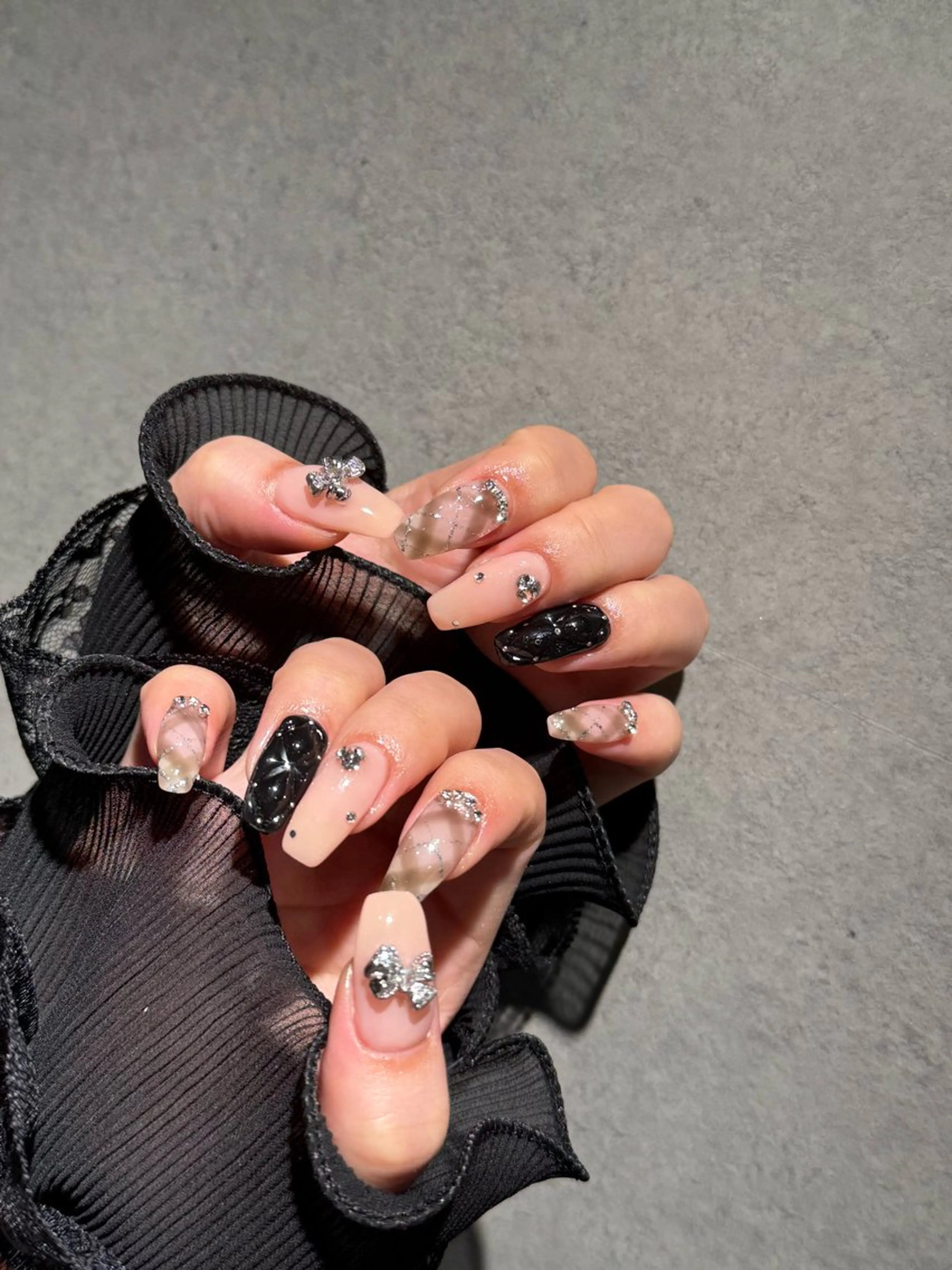 ネイル I-nailロング /ワンホン/キラキラのネイルデザイン