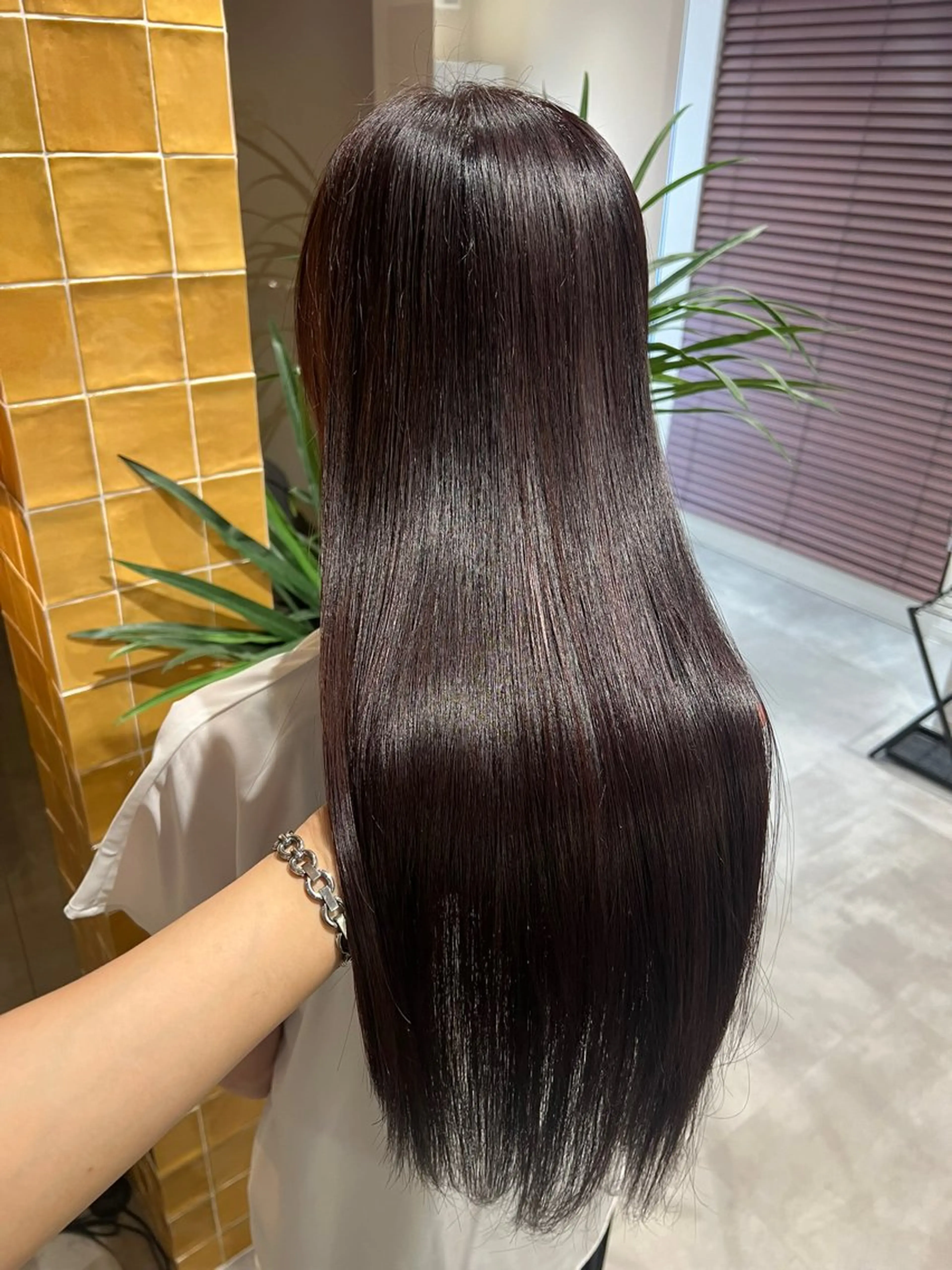 ロング トリートメント ヘアカラー トリートメント 艶髪/透明感 レイヤー YUKIのヘアスタイル