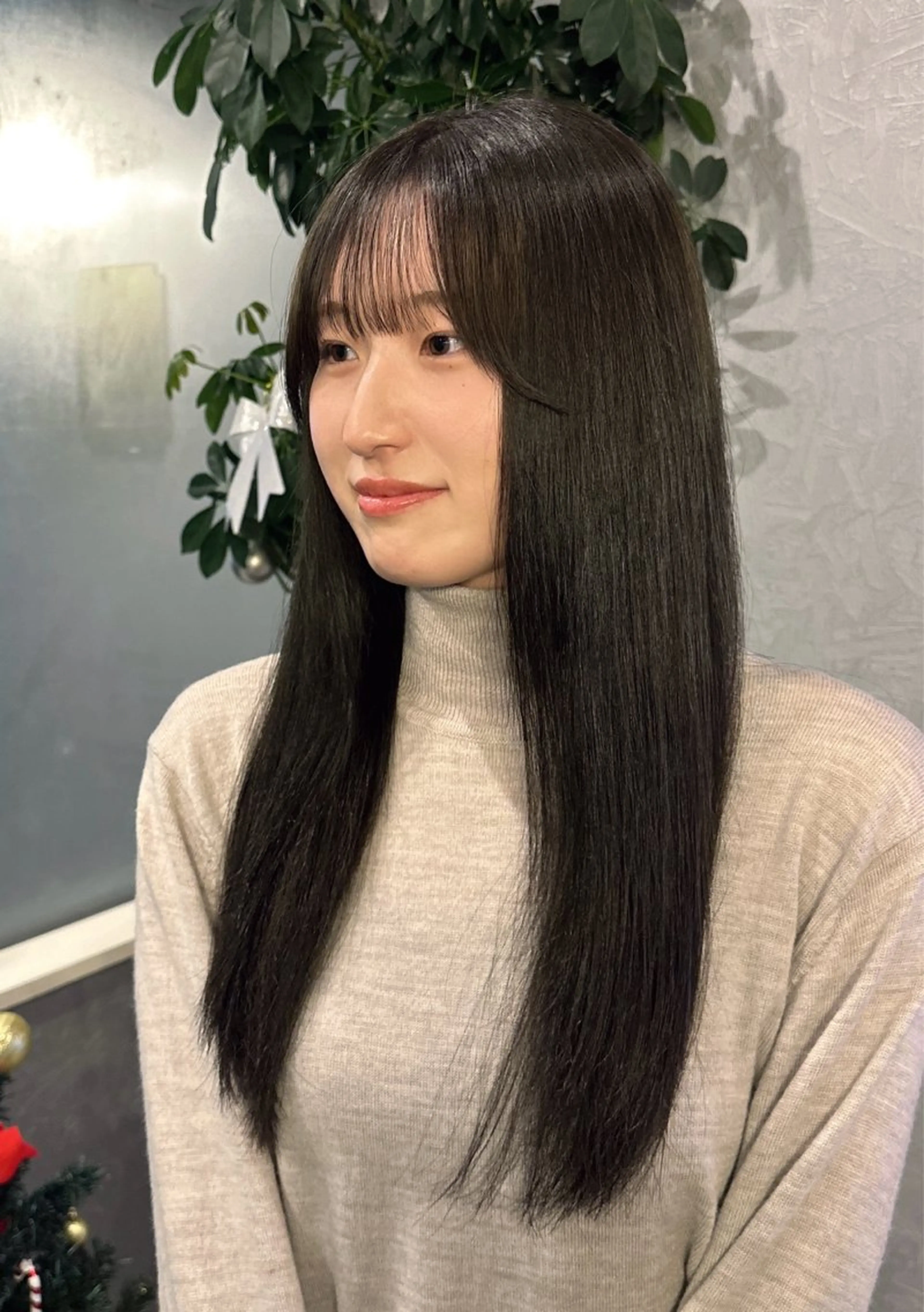 ロング ヘアカラー 遠藤 日和のヘアスタイル