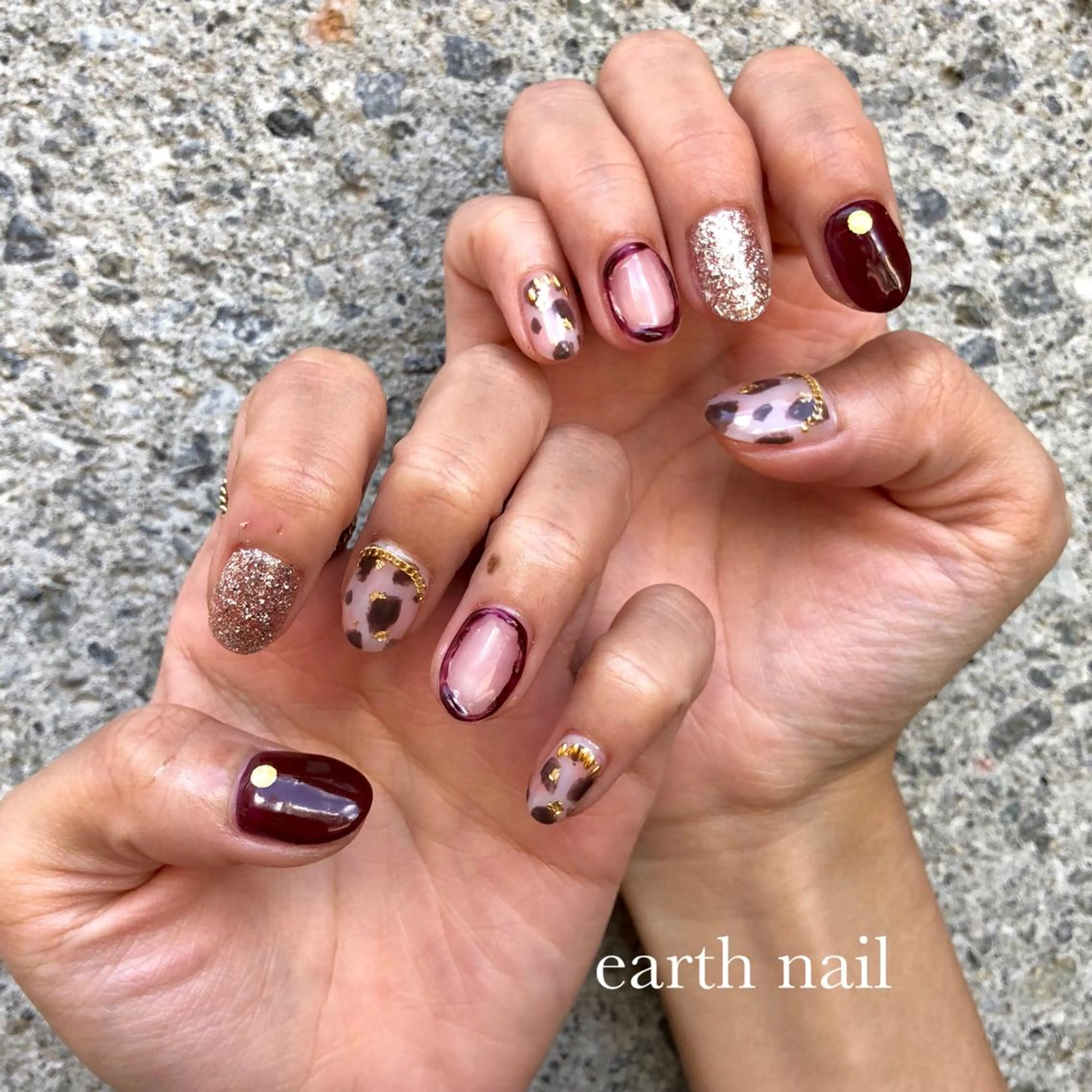 ネイル べっ甲ネイル ボルドー ハンドネイル 🧁🥕 asukaのネイルデザイン