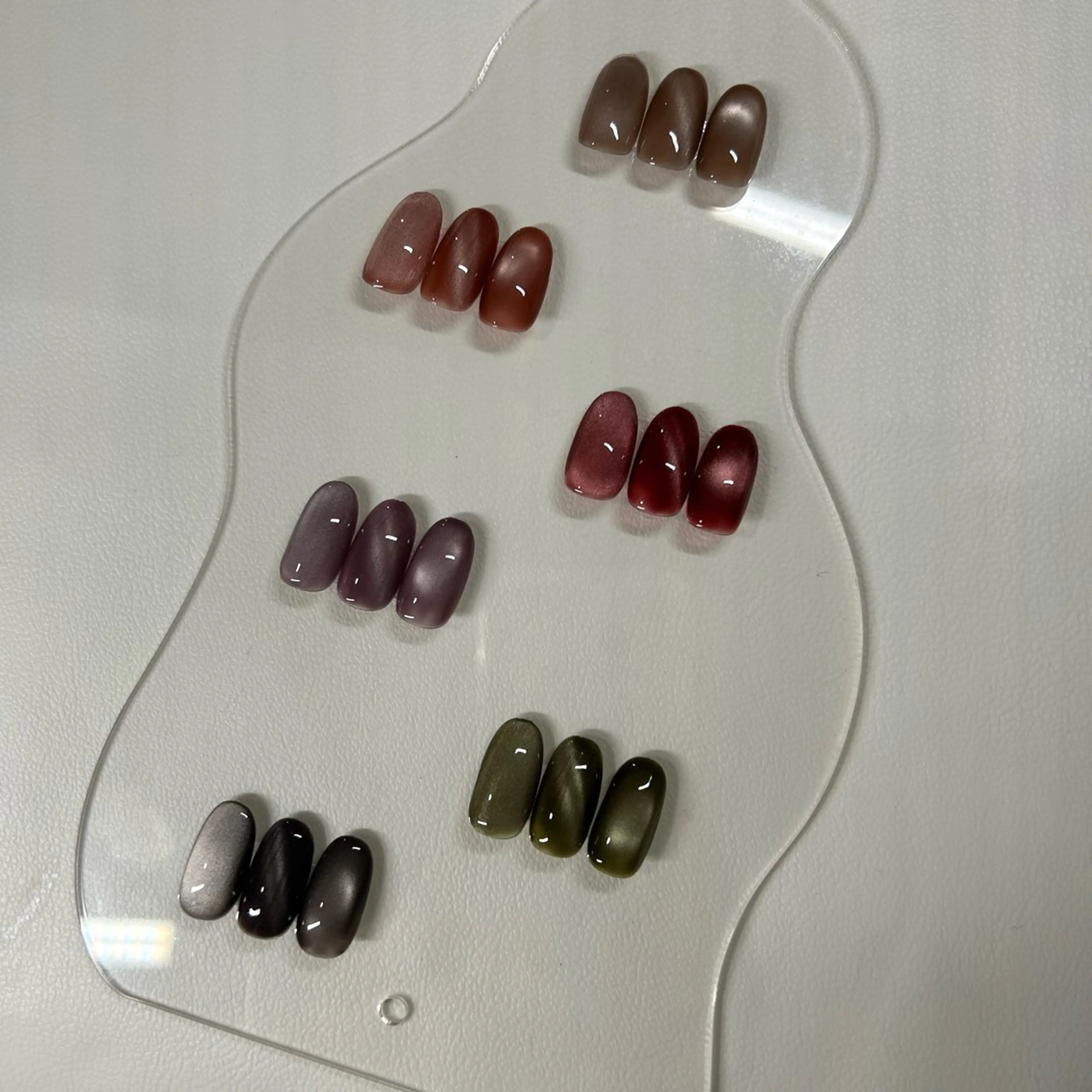 ネイル マグネットネイル eyeroom. Lupieのネイルデザイン