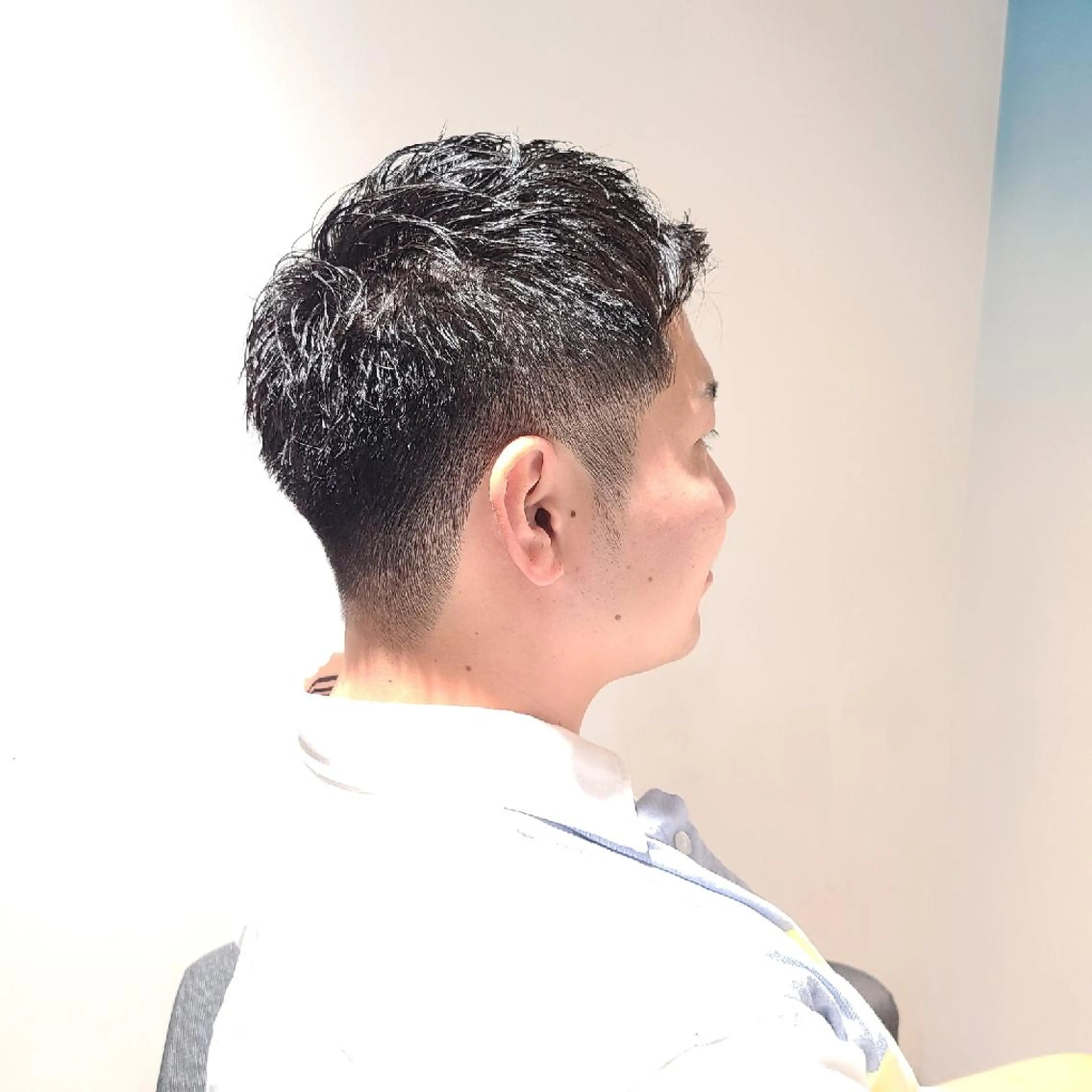 メンズ 刈り上げ 隈元 光のヘアスタイル