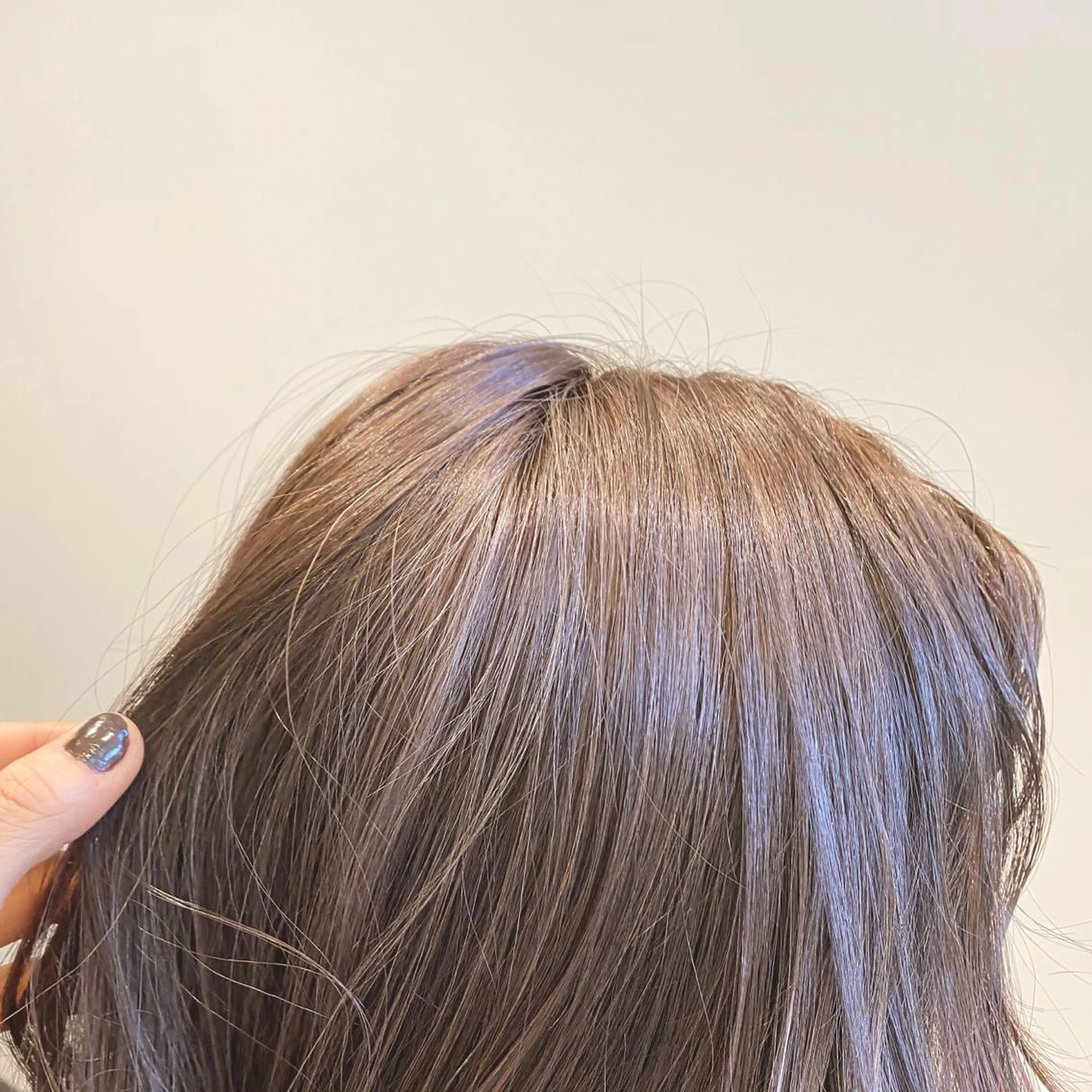 ミディアム カラー パーマ ヘアアレンジ メンズ キッズ ネイル マツエク・マツパ モリモト サナのヘアスタイル