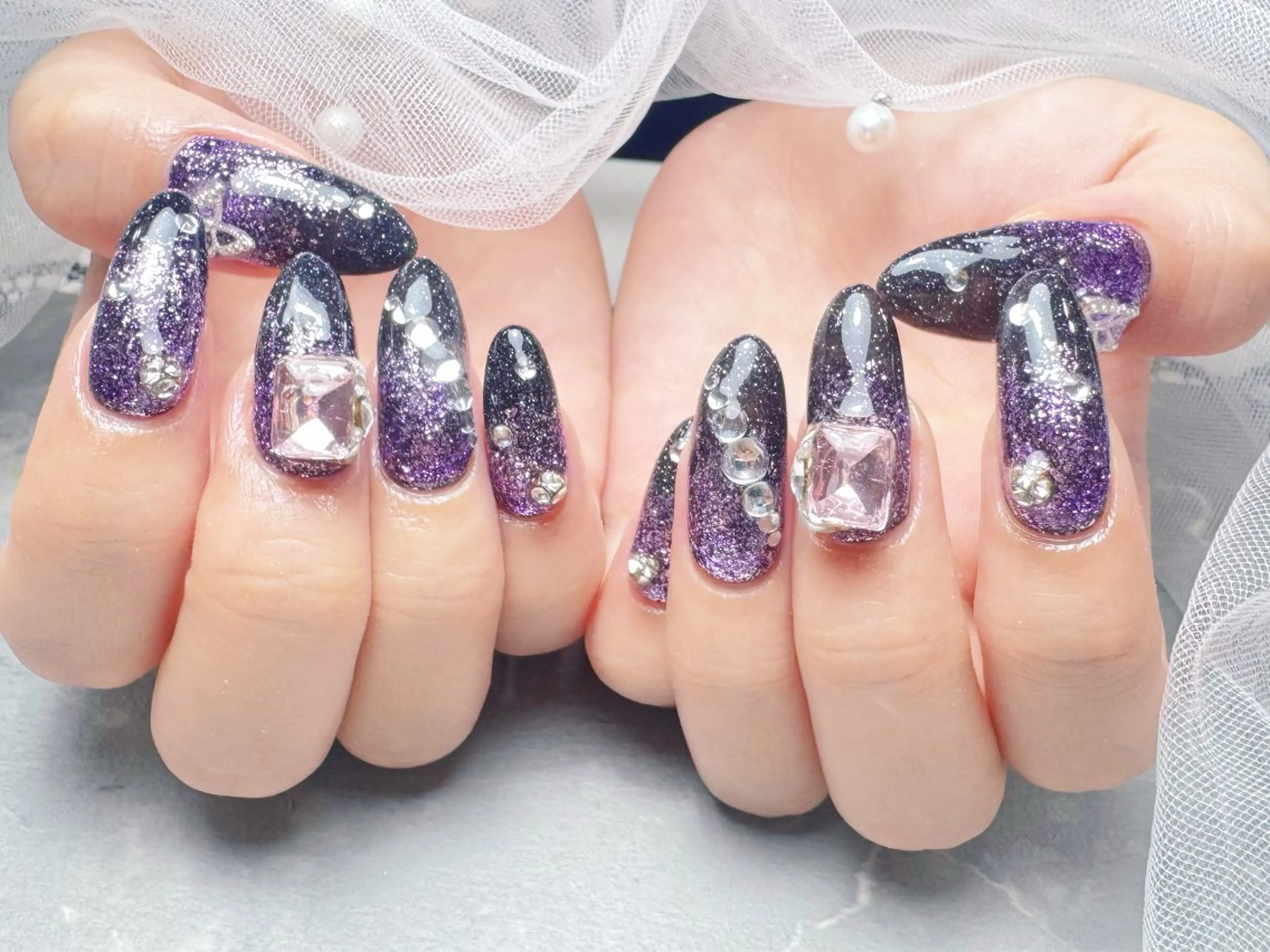 ネイル ハンドネイル マジック ミラーのネイルデザイン