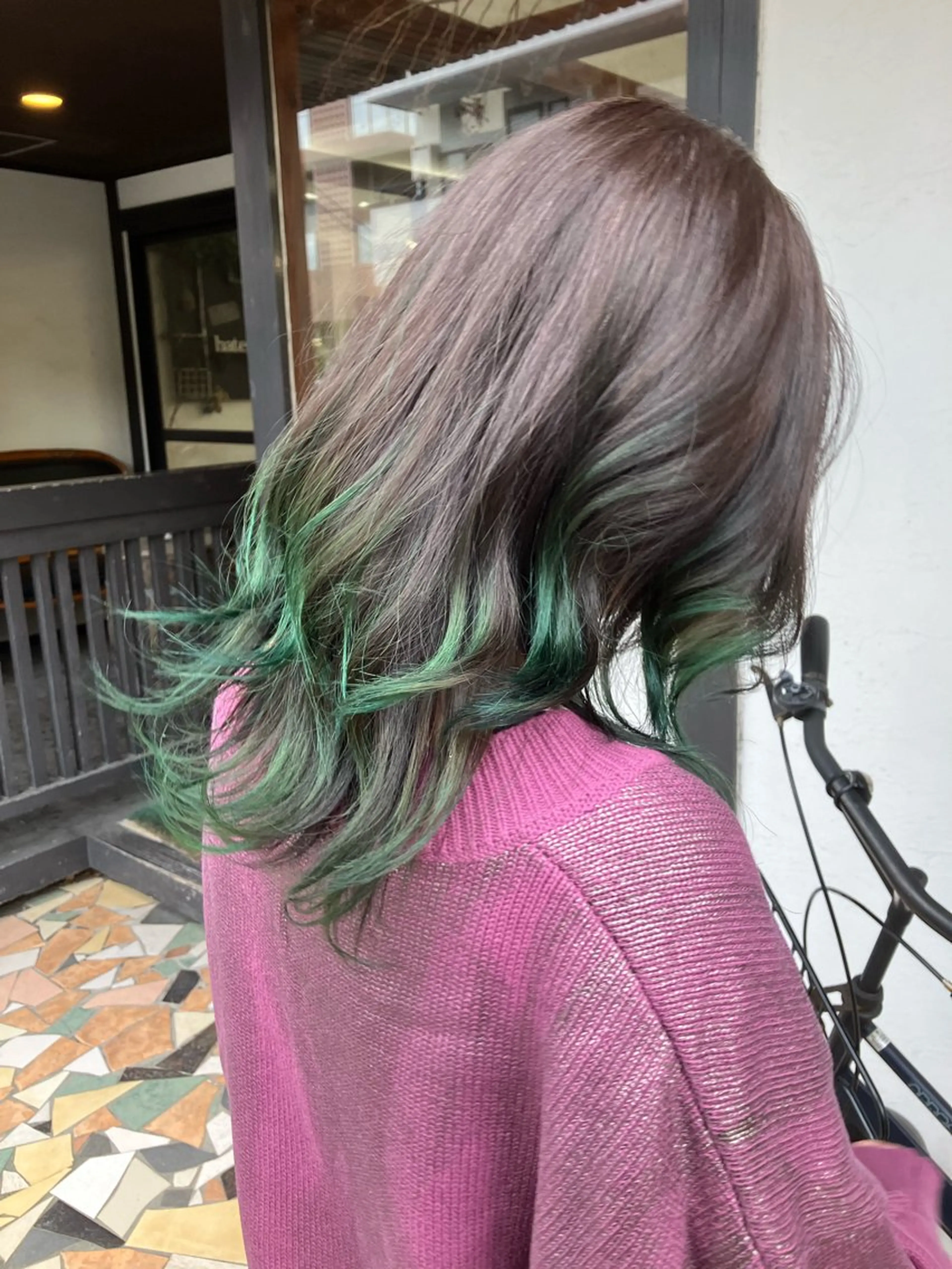 ミディアム ボブ ハイライト 髪質改善 レイヤーカット 縮毛矯正 カット ヘアカラー 末吉 慶多のヘアスタイル