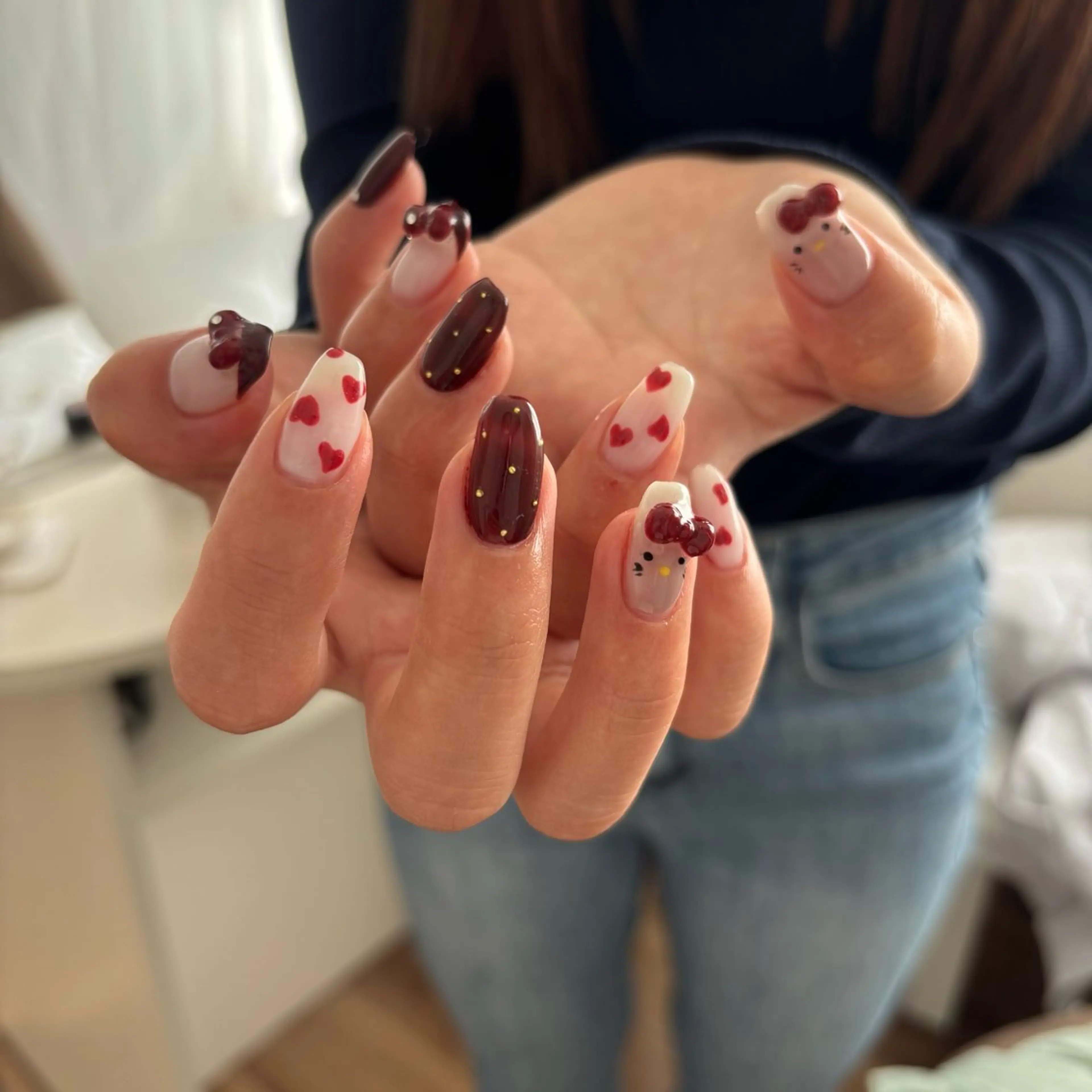 ネイル キラキラネイル 韓国ネイル ミラーネイル ニュアンスネイル オフィスネイル private salon zzz…のネイルデザイン