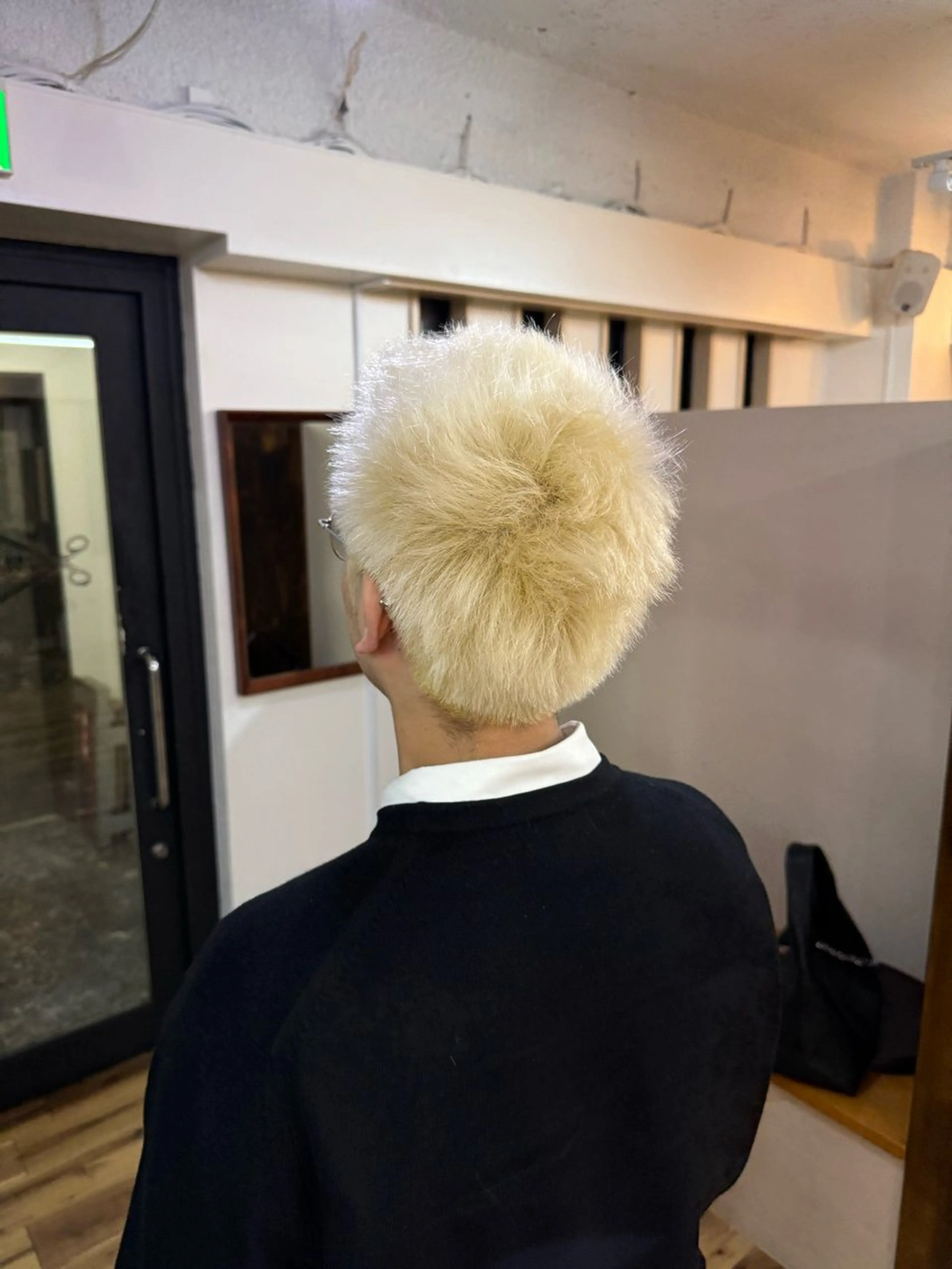 ショート メンズ ヘアカラー YADO所属・ブリーチカラーモデル 募集中/ リョウスケのヘアスタイル