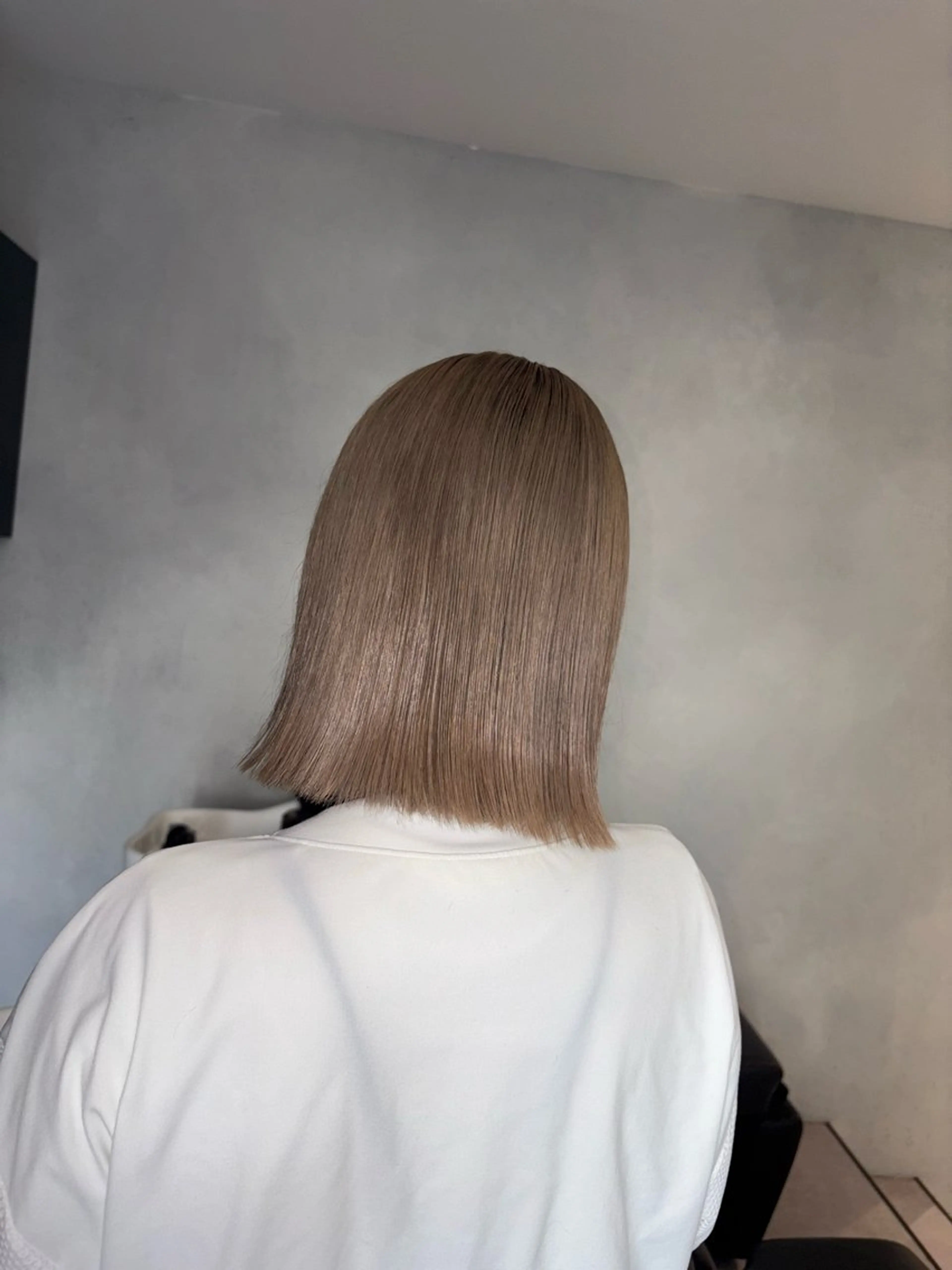 ミディアム カット ヘアカラー 吉武 茂暉のヘアスタイル