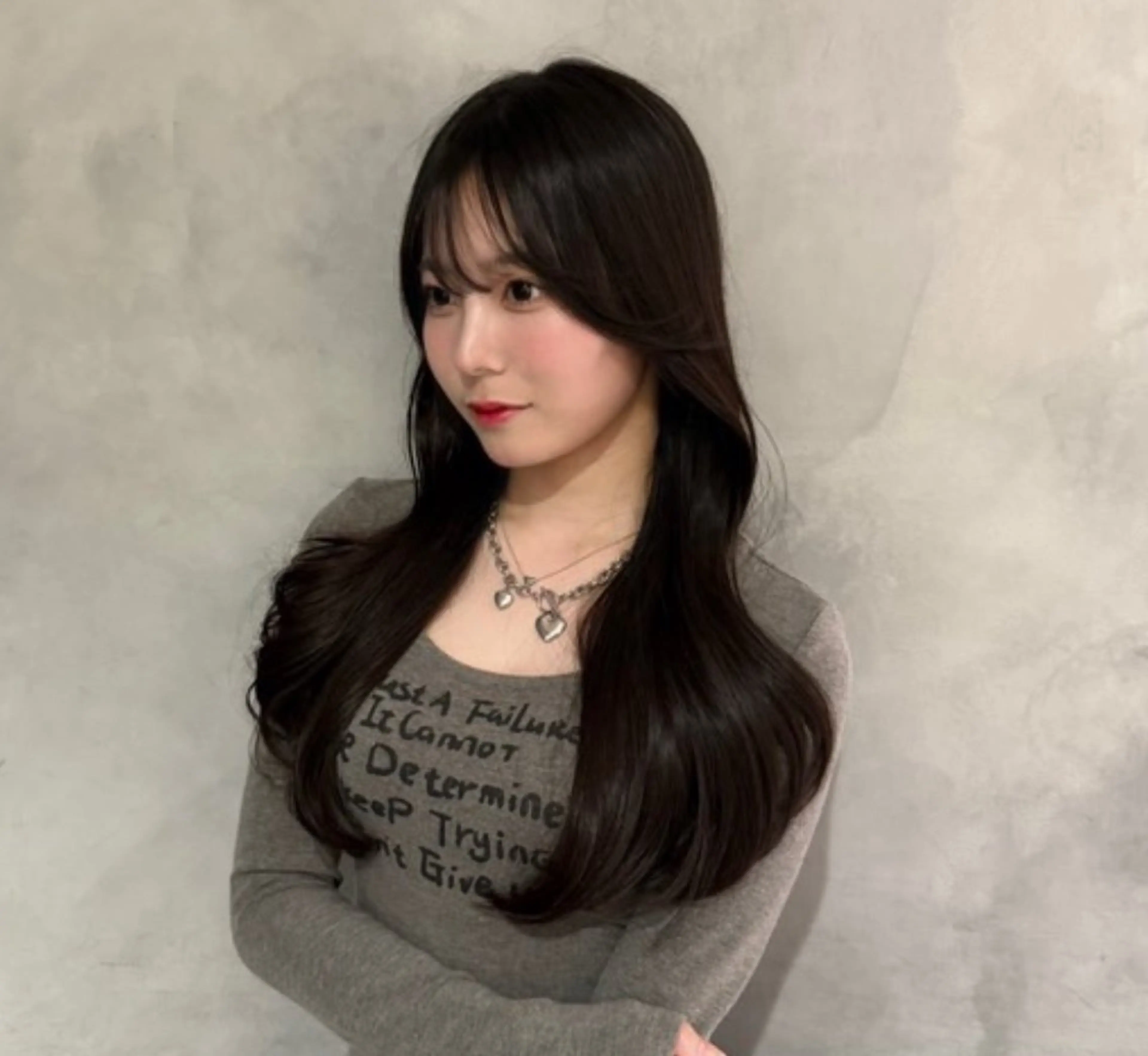 ロング カット ヘアカラー トリートメント 谷 亜澄のヘアスタイル