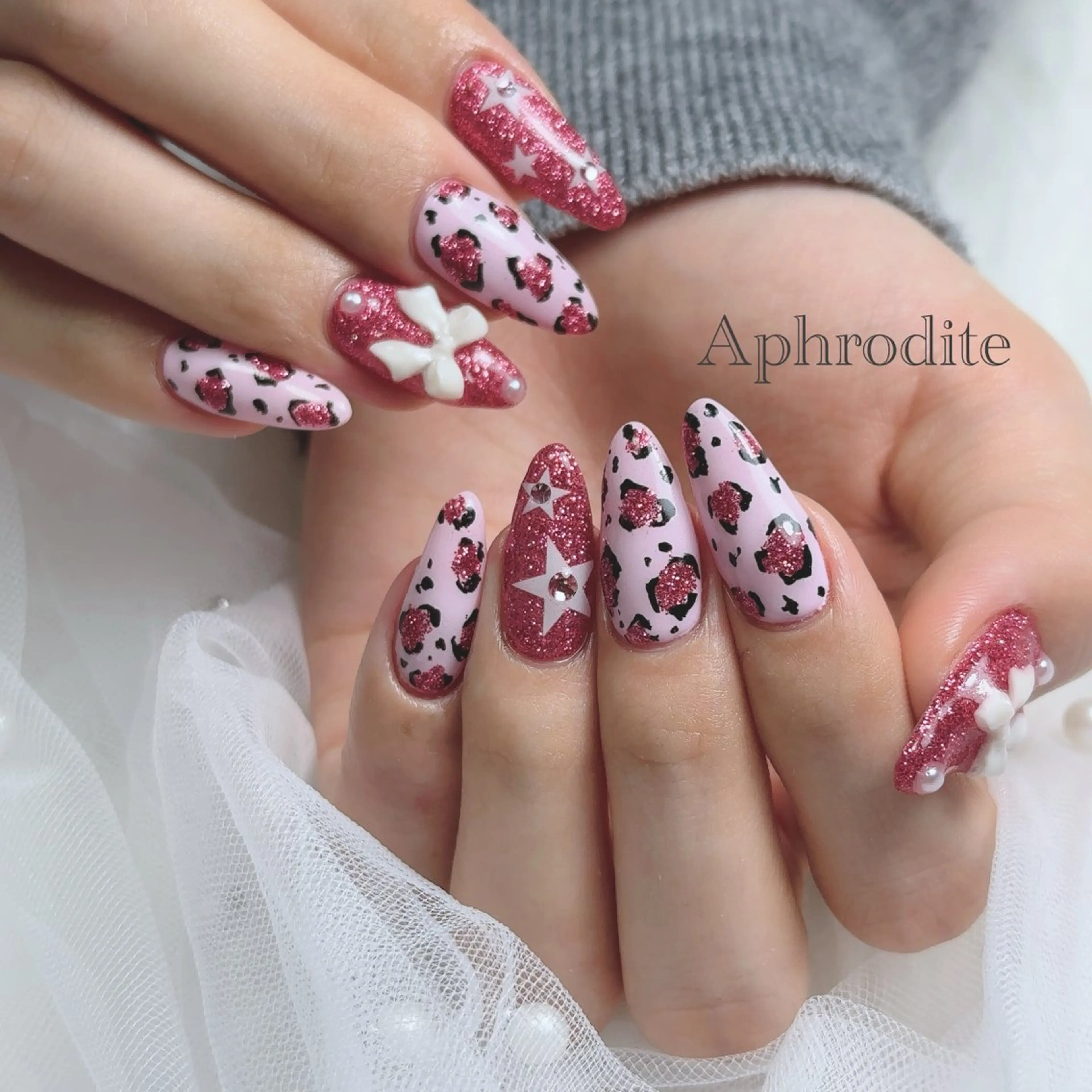 ネイル Aphrodite パラジェル認定サロンのネイルデザイン