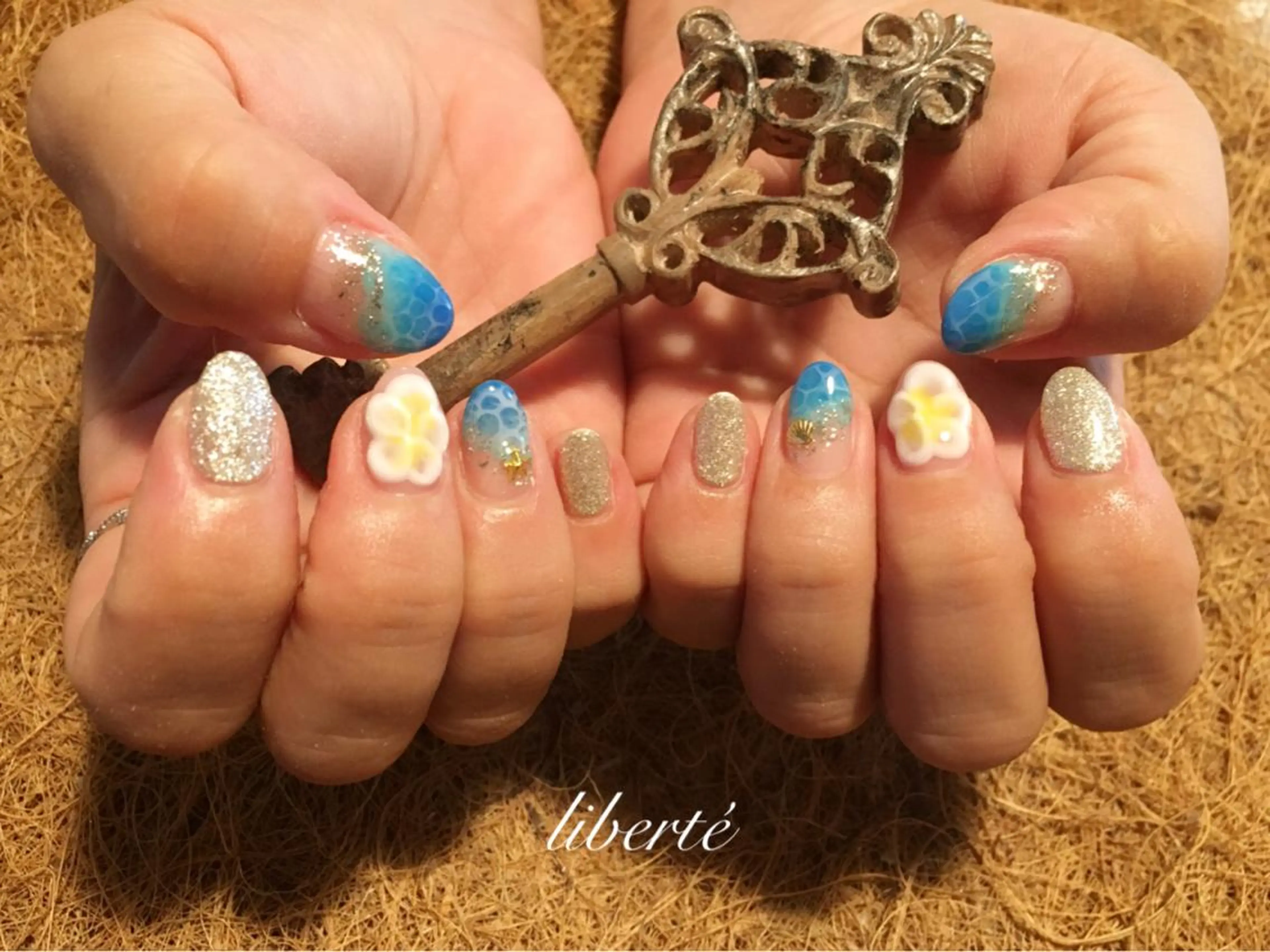 ネイル liberté (リベルテ)のネイルデザイン