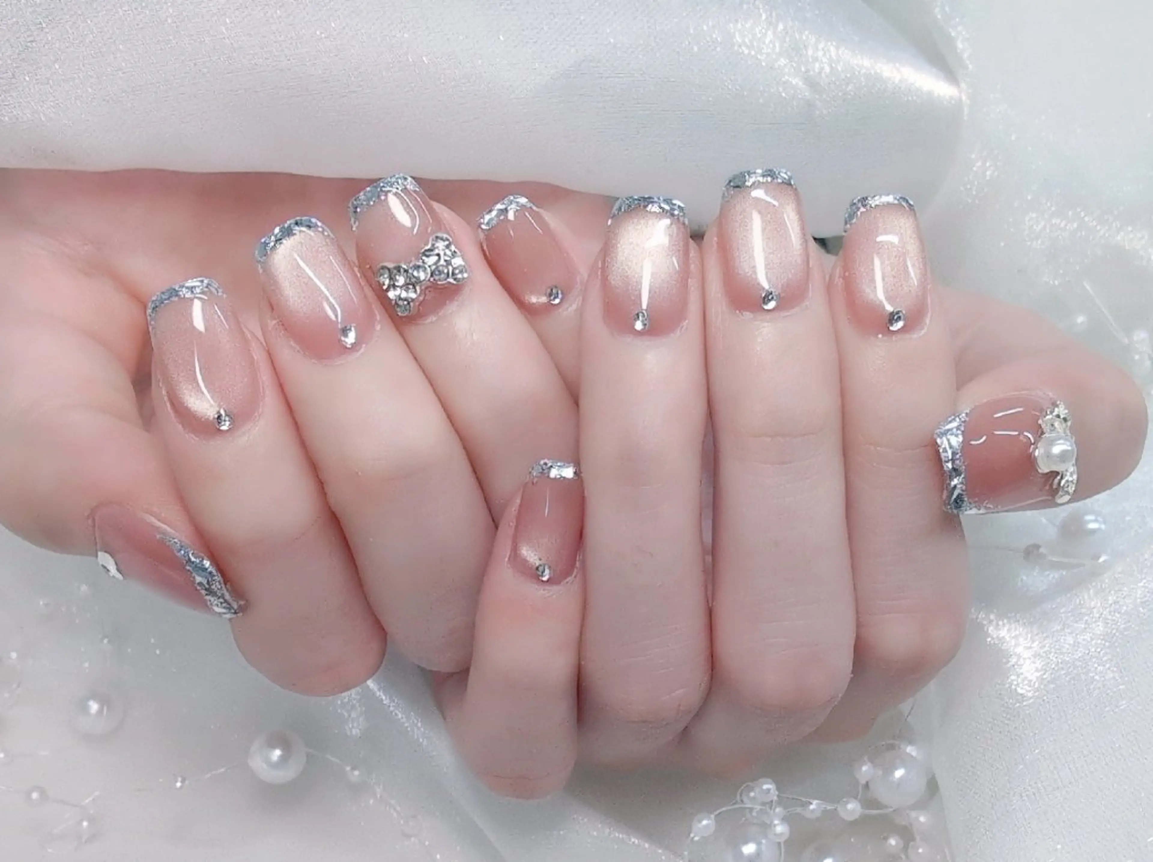ネイル 長さ出し ジェルネイル キラキラネイル ラメ(グリッター) 持ち込み Chouette Nailのネイルデザイン