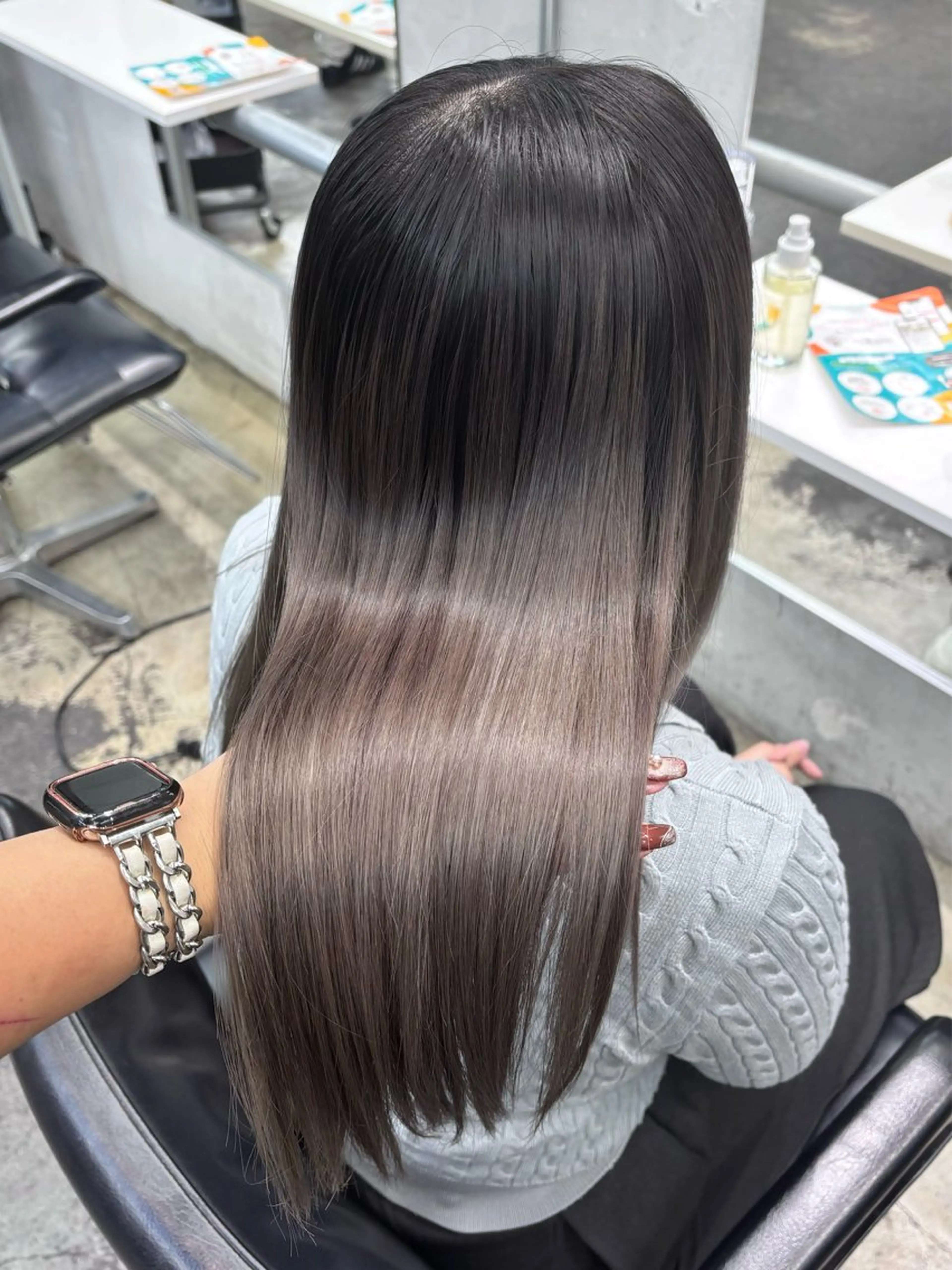 ロング カラー ヘアアレンジ 縮毛矯正 トリートメント 酸性ストレート ヘアカラー 縮毛矯正 トリートメント 🎀モテ暖色× エクステ🎀あかりのヘアスタイル