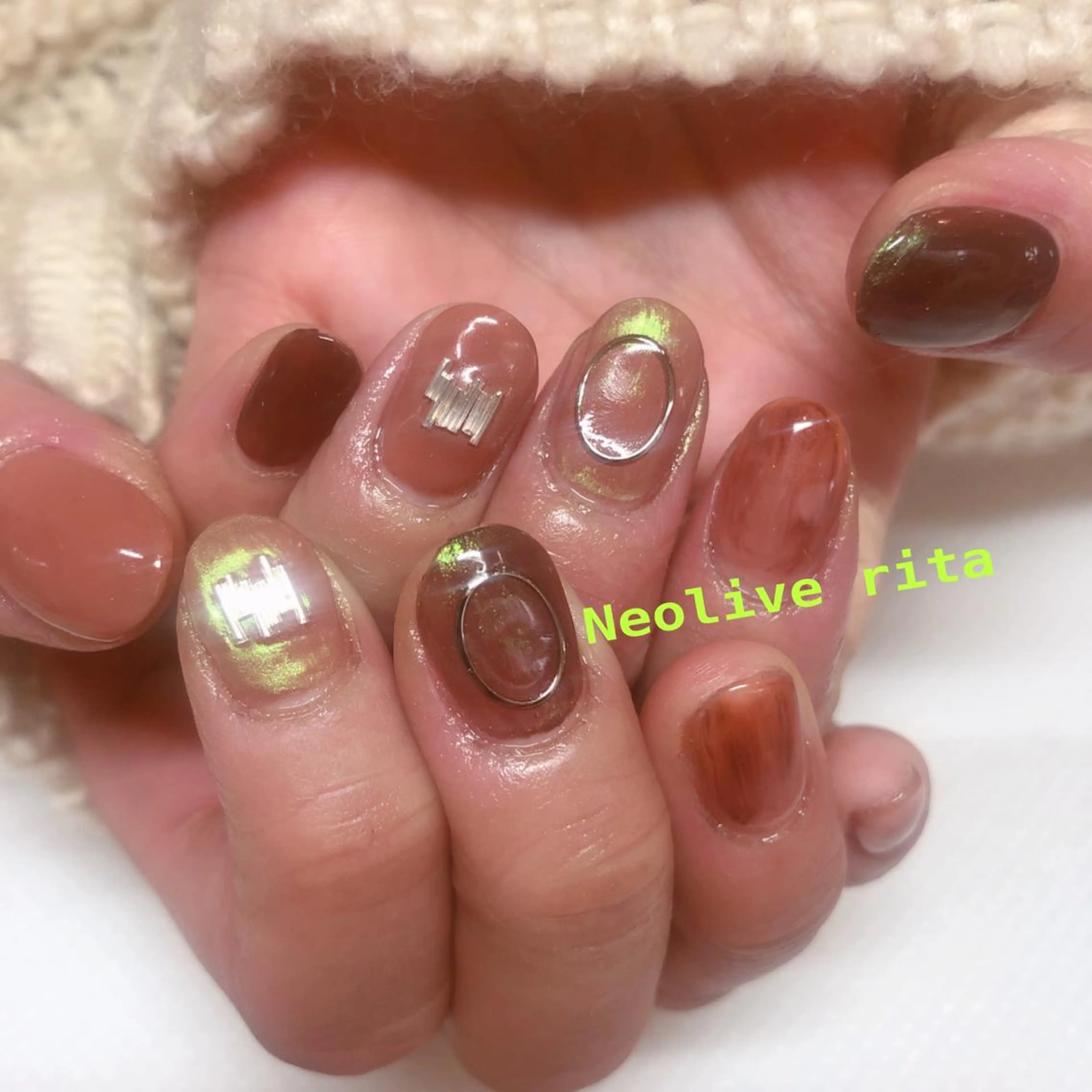 ネイル 原 麻耶のヘアスタイル