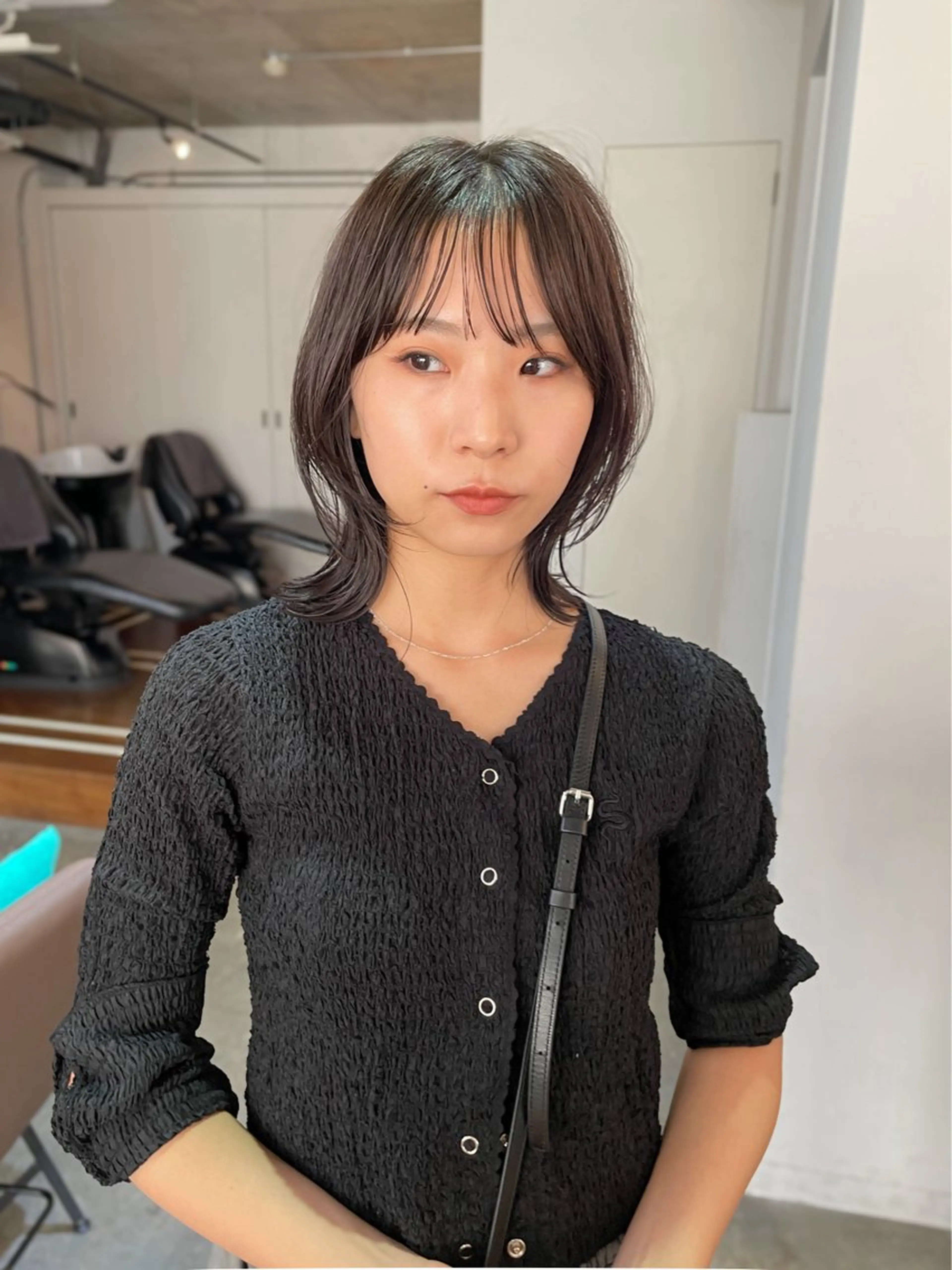 ミディアム 仙田 遥のヘアスタイル