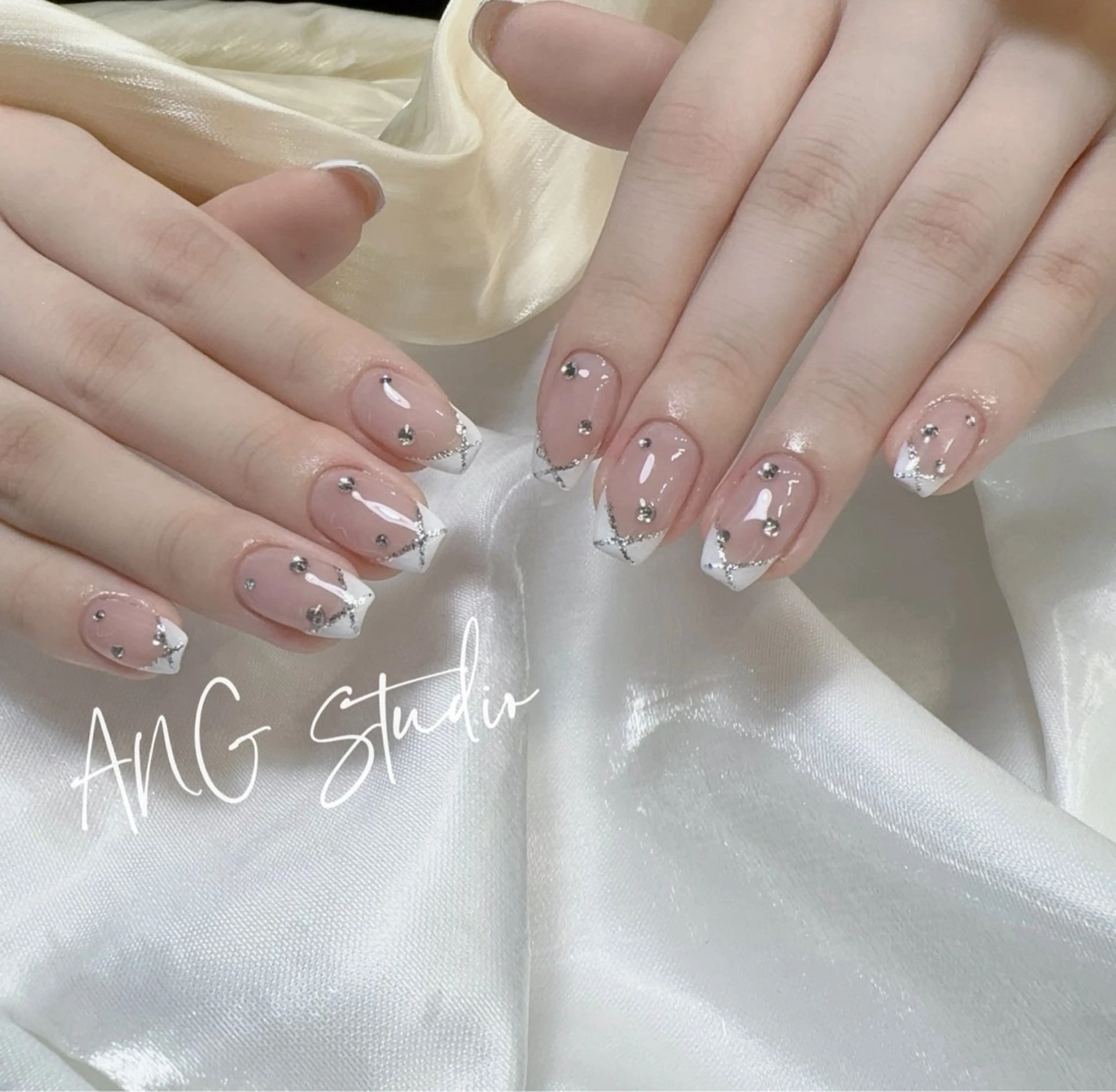 ネイル ハンドネイル ハンドケア ANG Studioのネイルデザイン