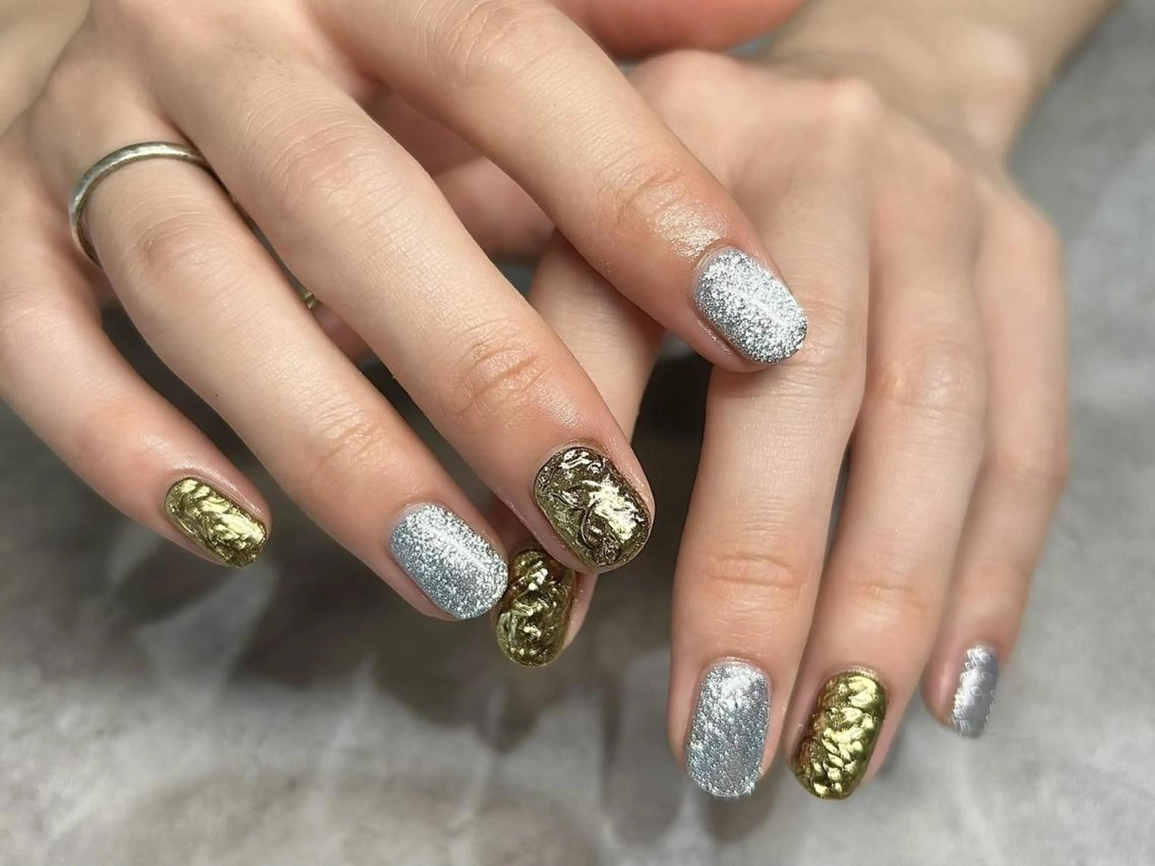 ネイル ブルー ゴールド シルバー Nail Salon Lindaのネイルデザイン
