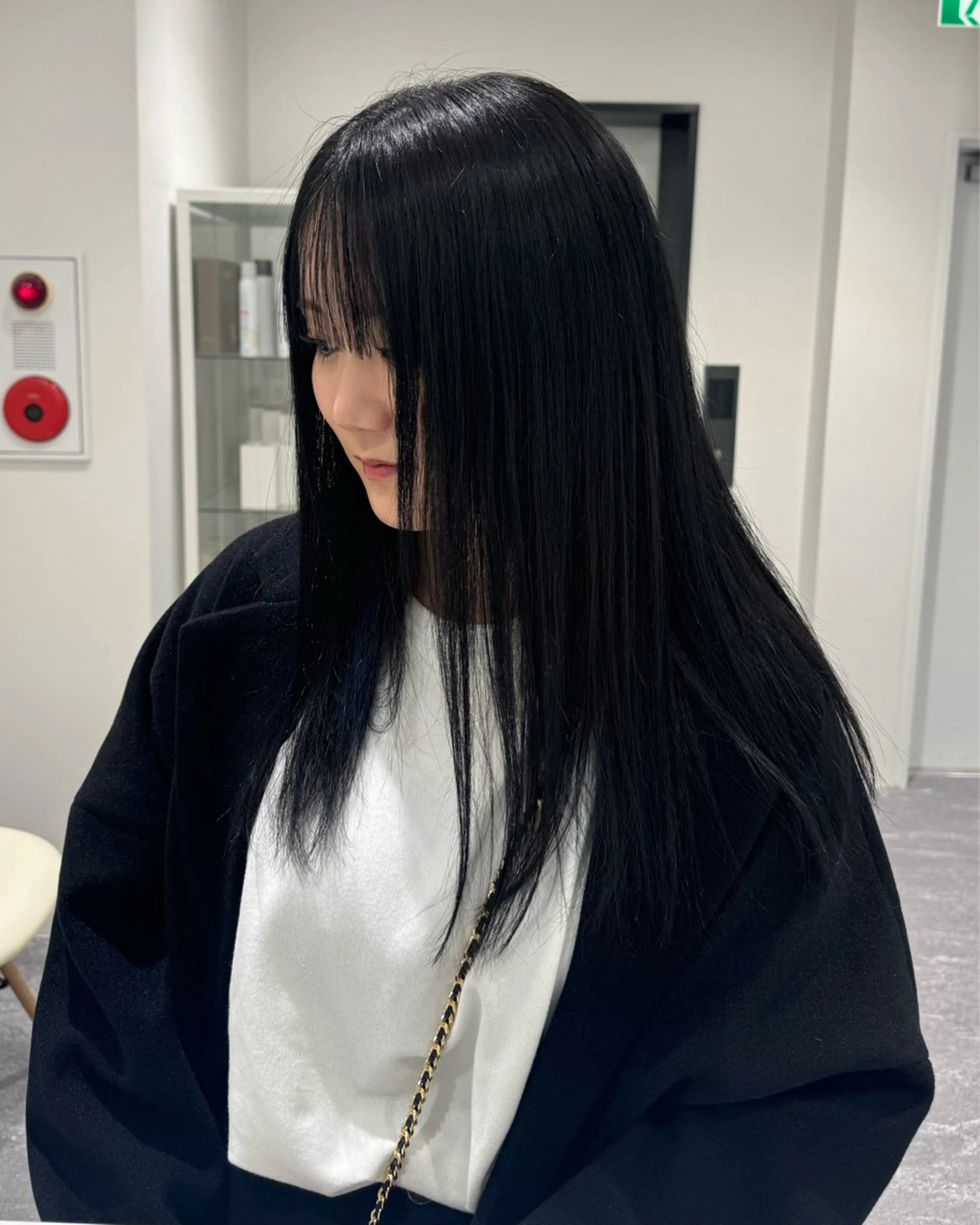 ロング カット ヘアカラー トリートメント 柔らかい透明感カラー 🎀maria🎀のヘアスタイル