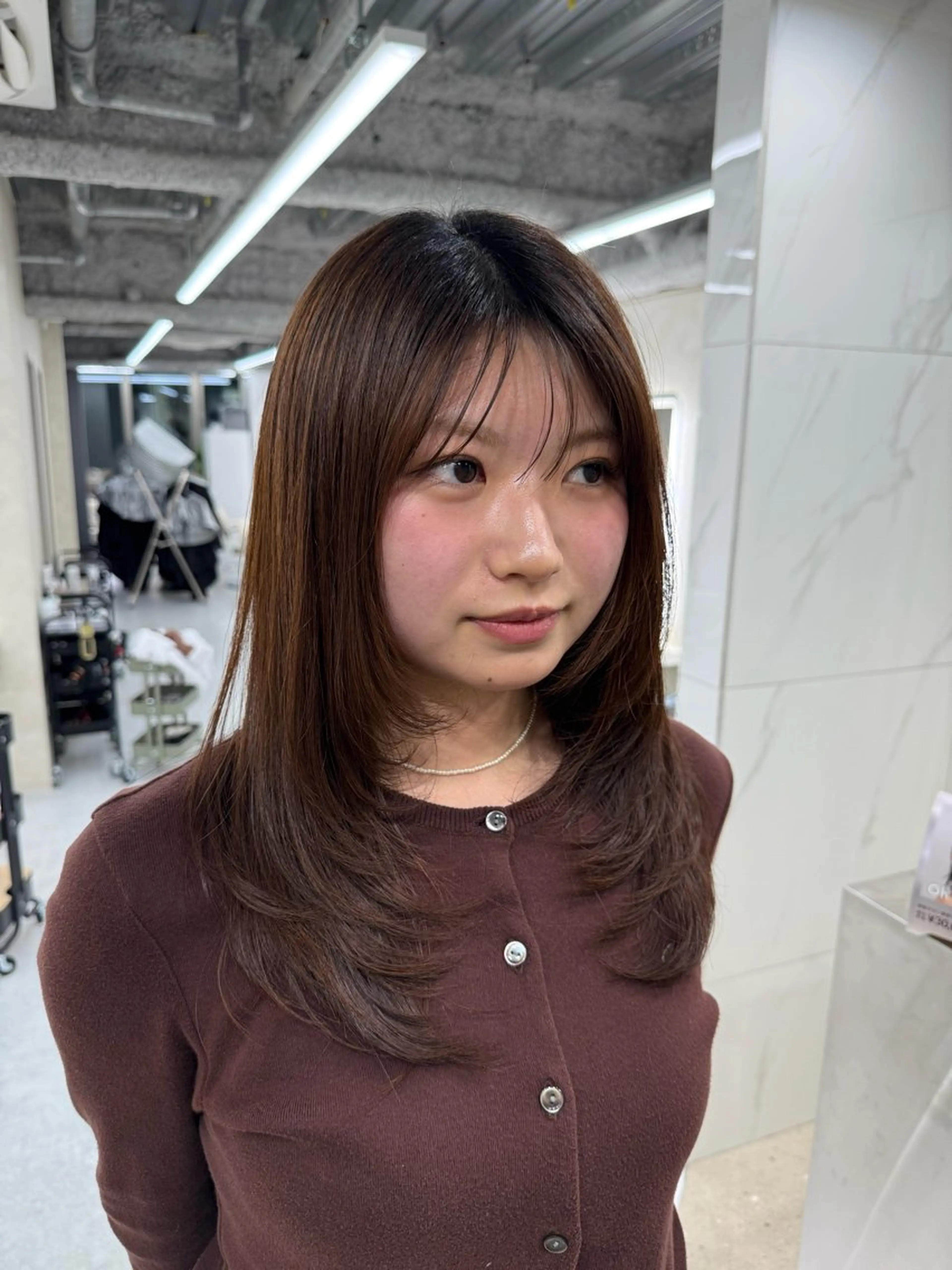 ミディアム ミディアムレイヤー レイヤーカット カット ヘアカラー レイヤー/縮毛矯正 /新宿/佐藤巧己✨のヘアスタイル