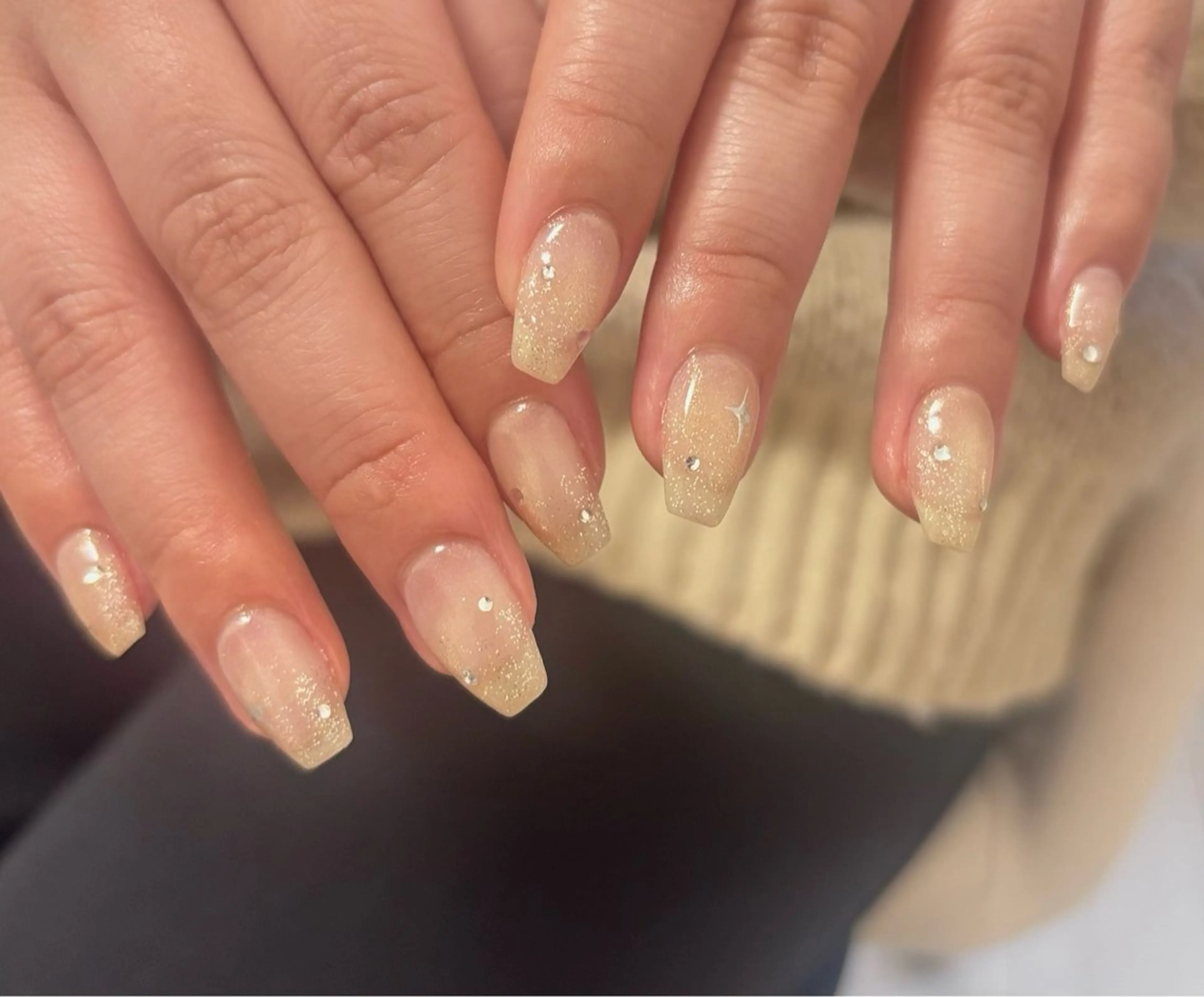 ネイル ハンドネイル 伊藤 菜緒のネイルデザイン